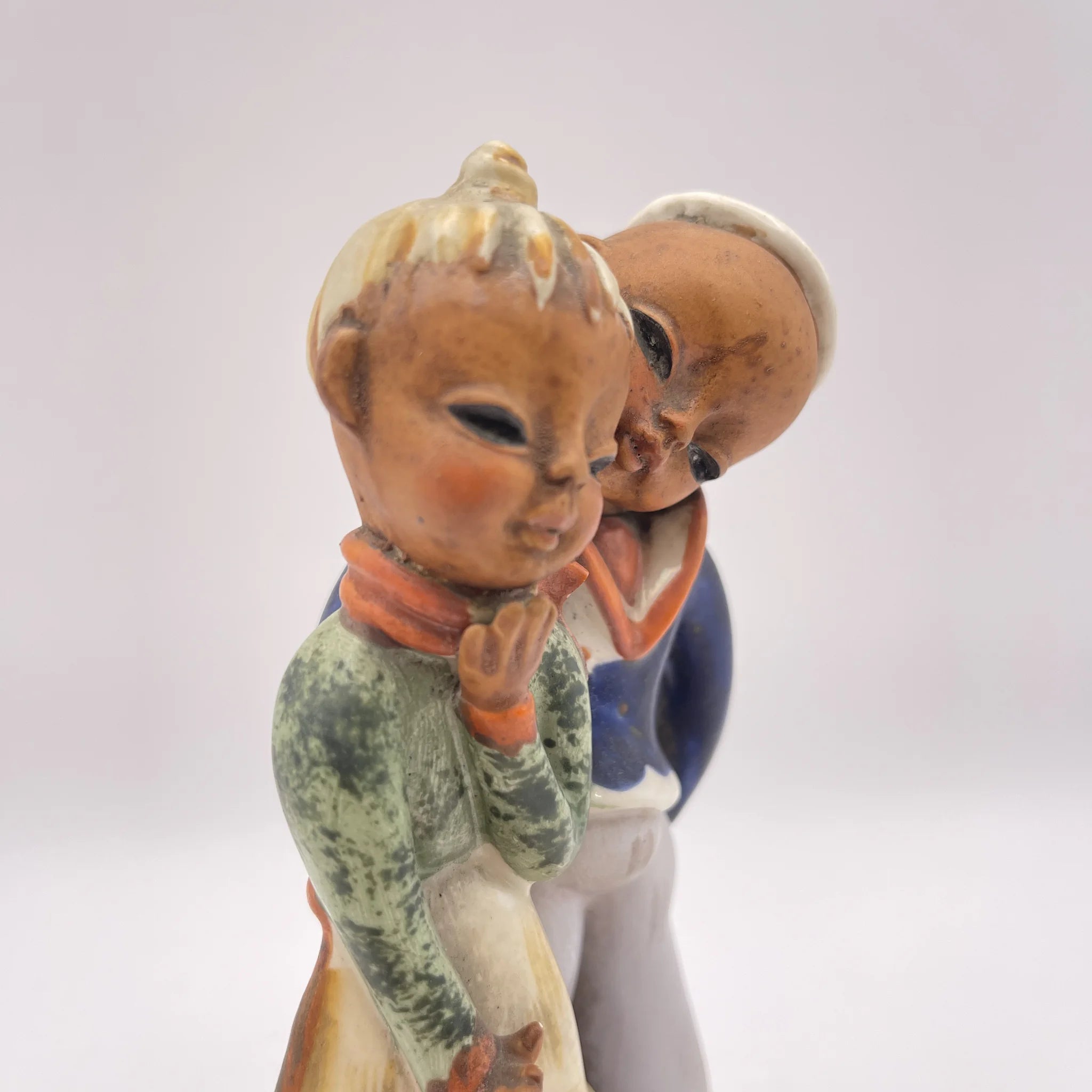 [Vintage] Figurine (ceramic doll) / Estimated mid-20C / Pottery / Japan / Hummel doll style