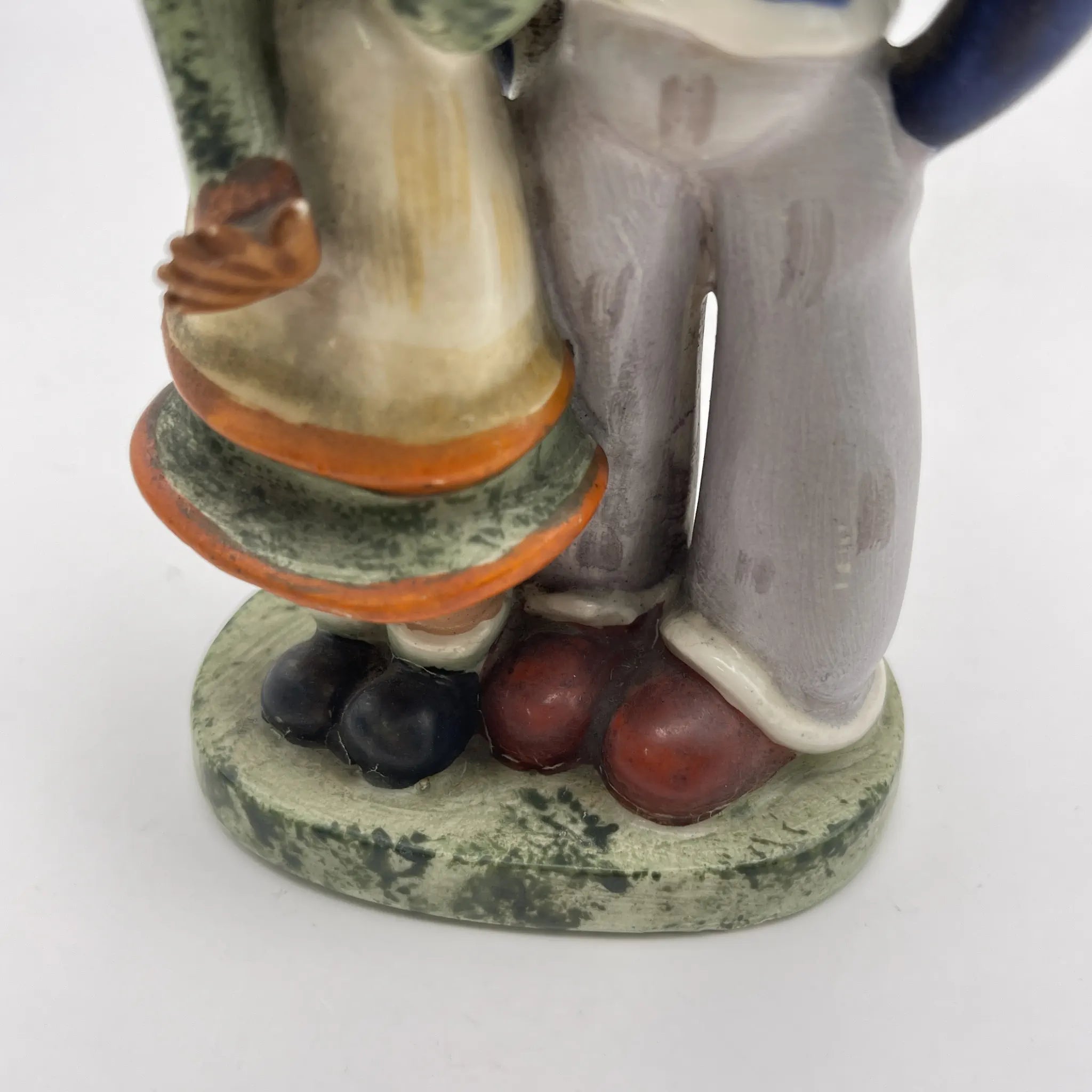 [Vintage] Figurine (ceramic doll) / Estimated mid-20C / Pottery / Japan / Hummel doll style