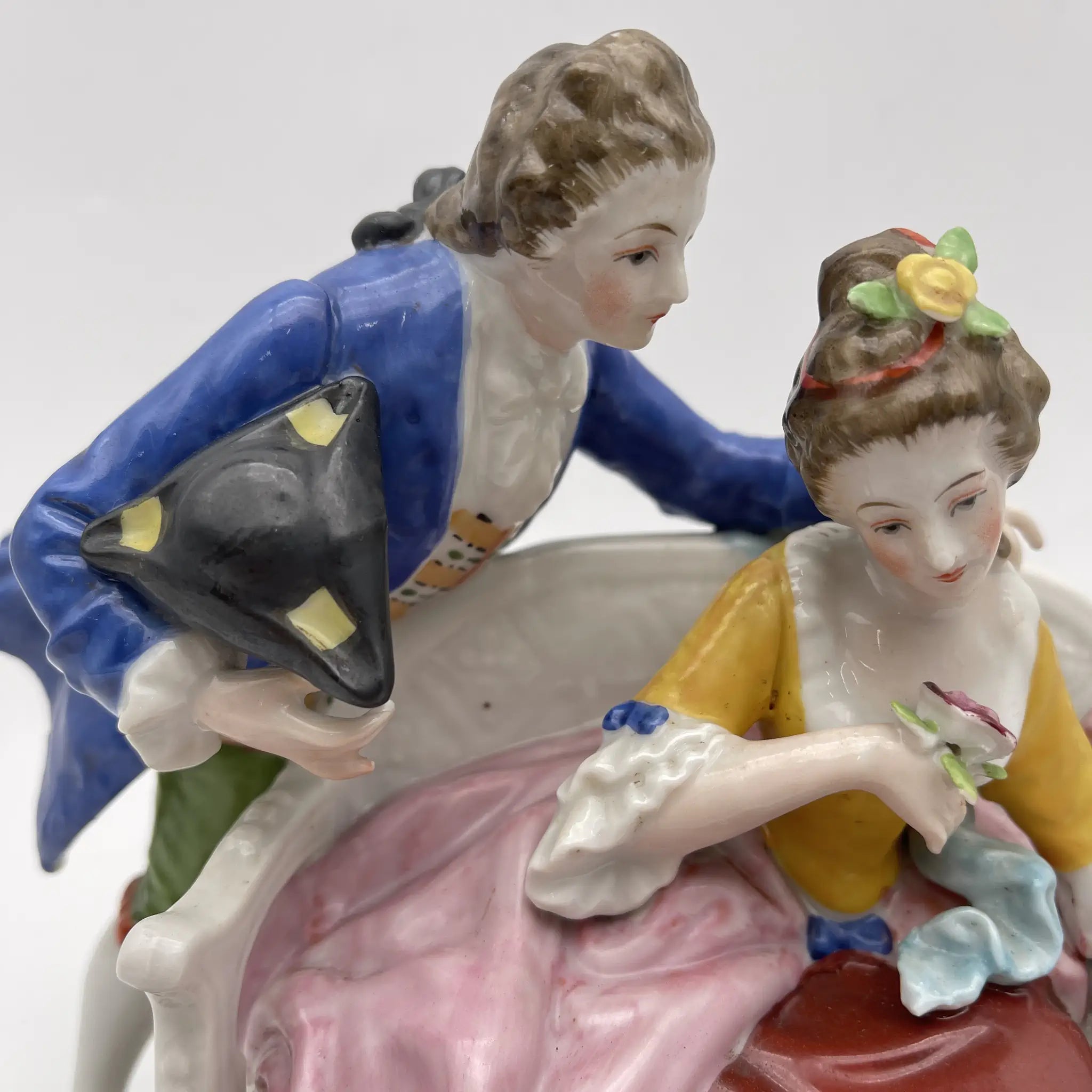 Meissen マイセン フィギュリン 人形 花を摘む少女 マイセン人形