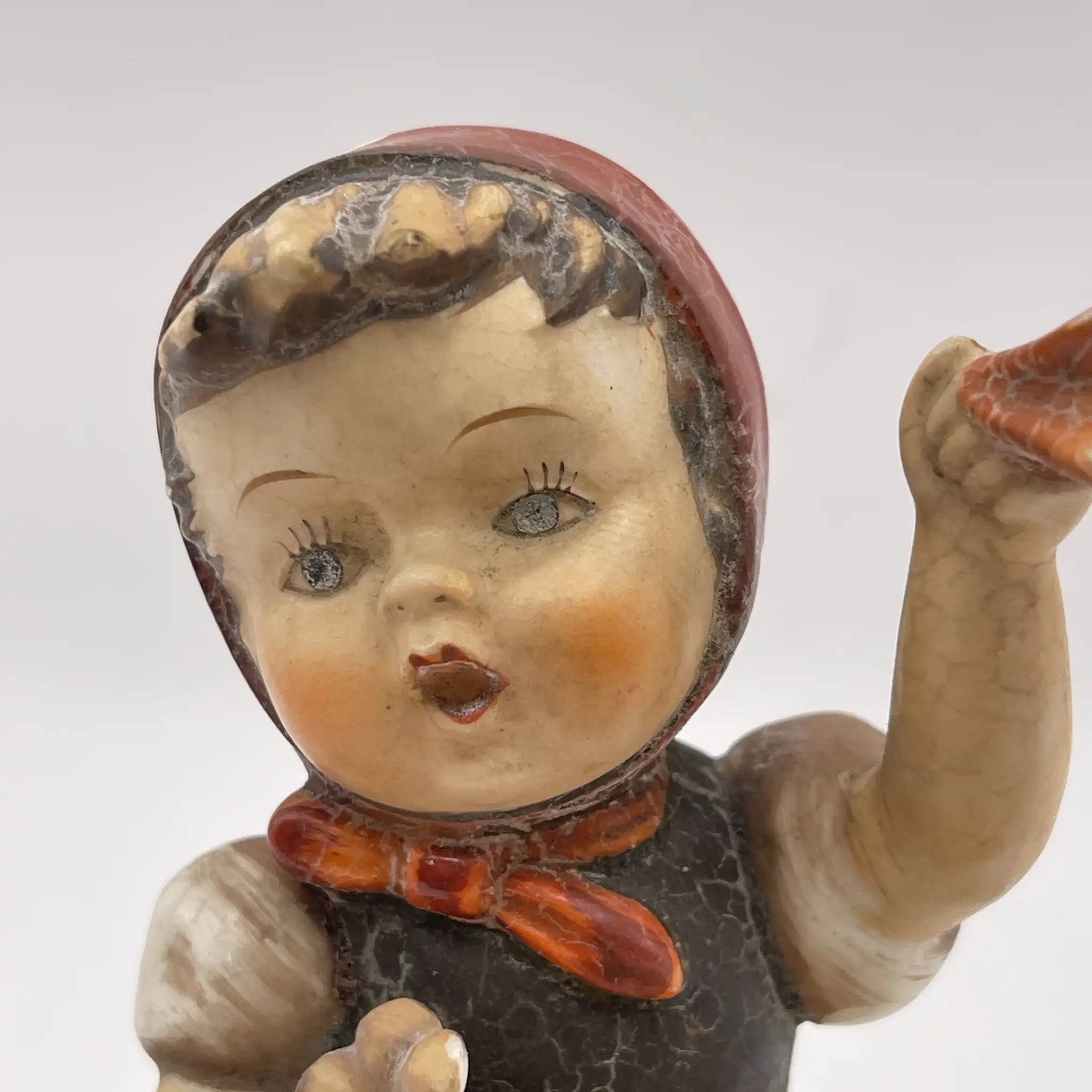 [Vintage] Figurine (ceramic doll) / Estimated mid-20C / Pottery / Japan / Hummel doll style