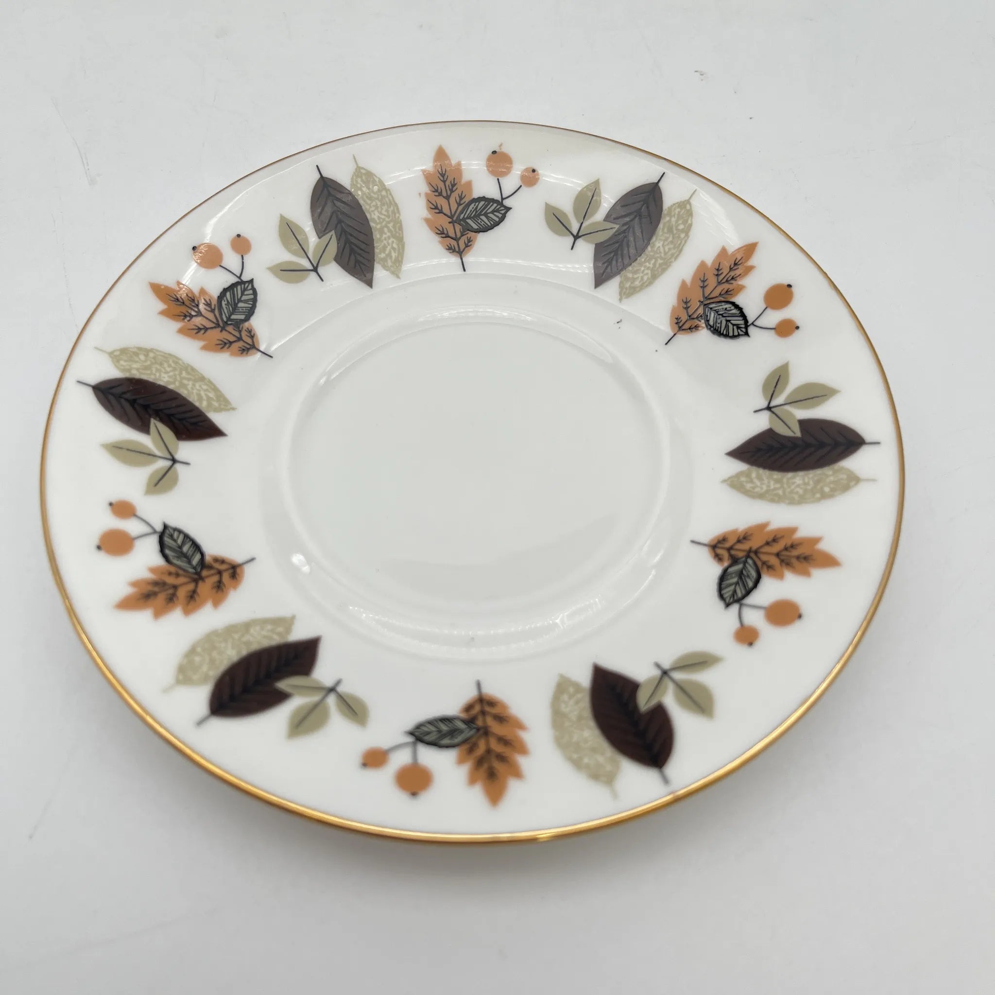 【复古】杯&碟2p / Royal Imperial（皇家帝国）/估计20c中期/ Bone China /英国/ otamleaf，金彩