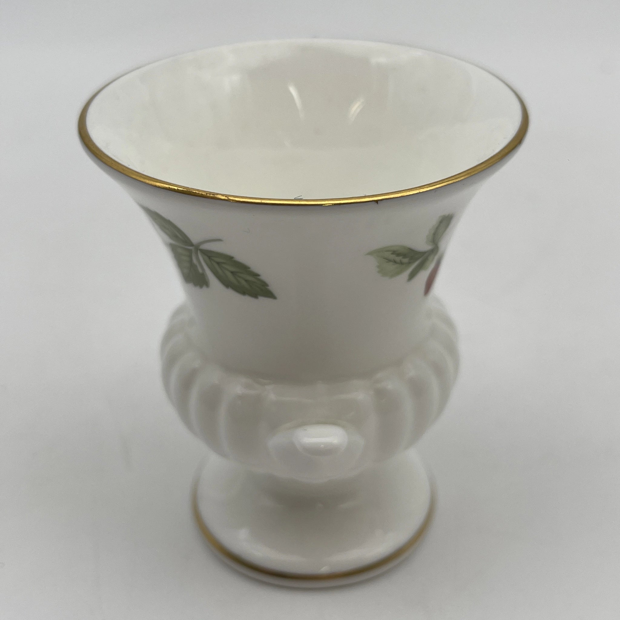 【リユース】 ミニチュア・ベース (花瓶) / Wedgewood / Wild Strawberry / 推定1990s / Bone China / イギリス / ボタニカルアート