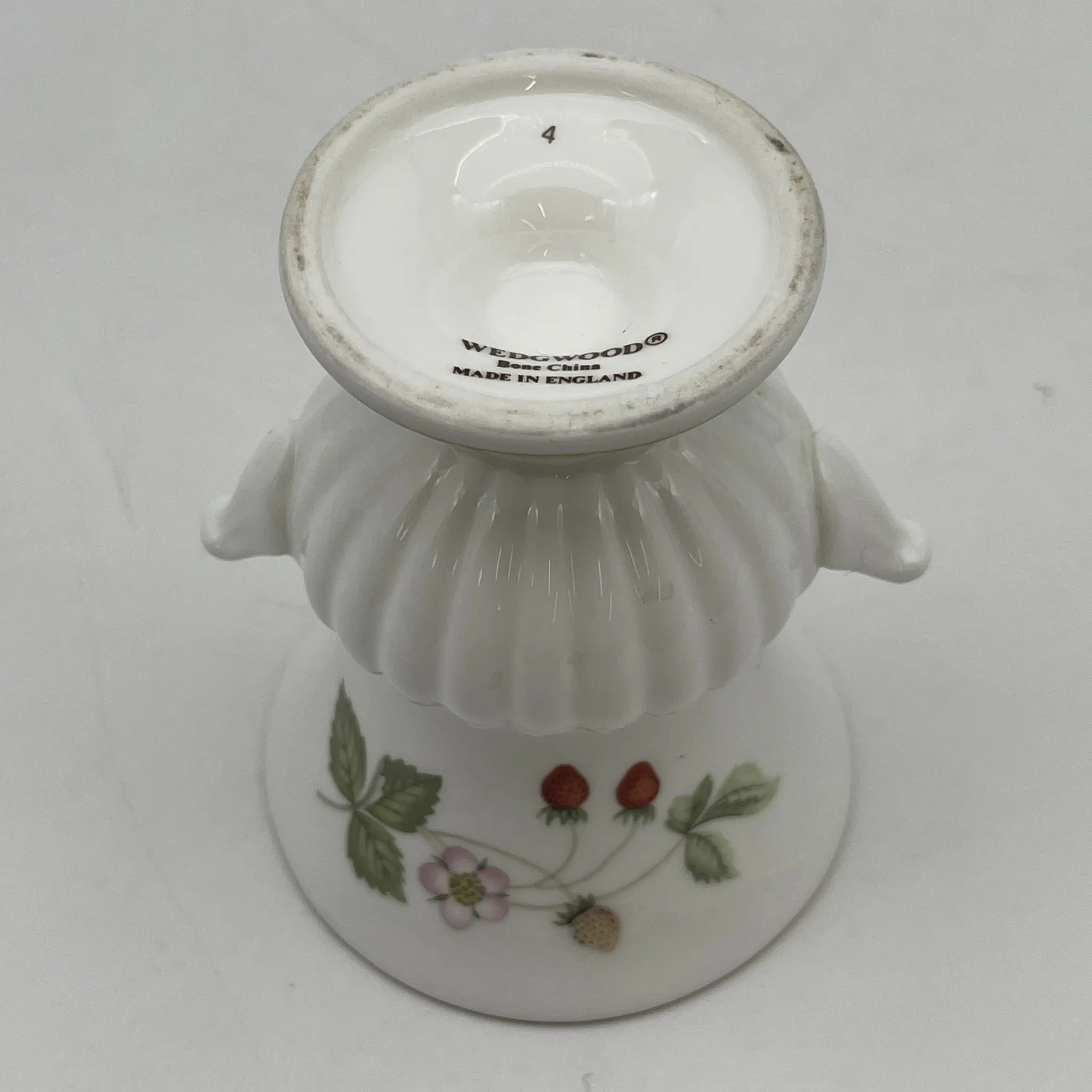 【リユース】 ミニチュア・ベース (花瓶) / Wedgewood / Wild Strawberry / 推定1990s / Bone China / イギリス / ボタニカルアート