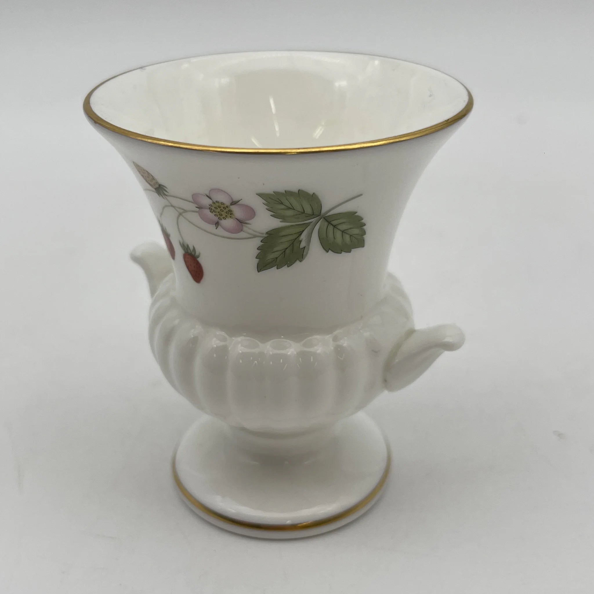 【リユース】 ミニチュア・ベース (花瓶) / Wedgewood / Wild Strawberry / 推定1990s / Bone China / イギリス / ボタニカルアート