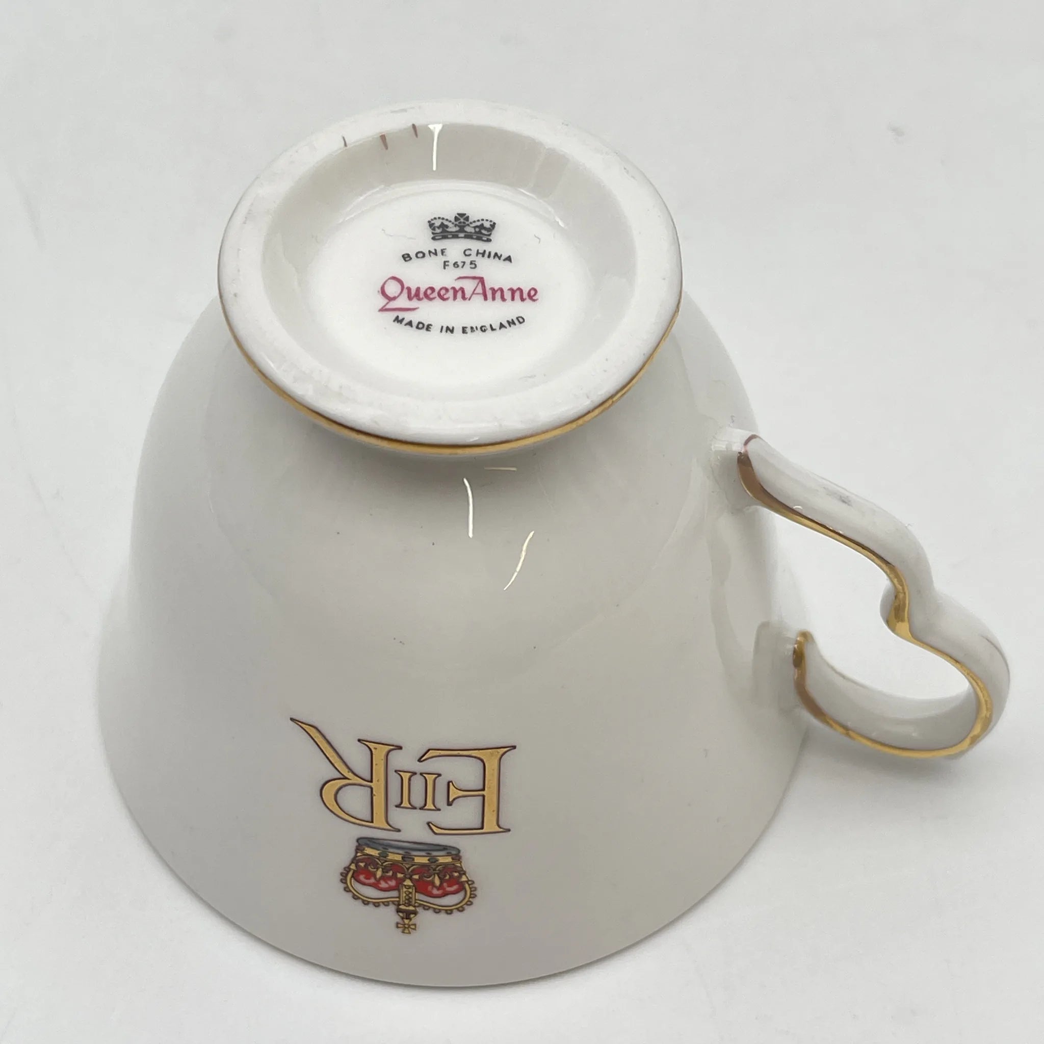 [Vintage] Cup & Saucer / Queen Anne / The Queen's Silver Jubilee 1952-1977 / 1977 / Bone China / England / Queen Elizabeth II, Gold