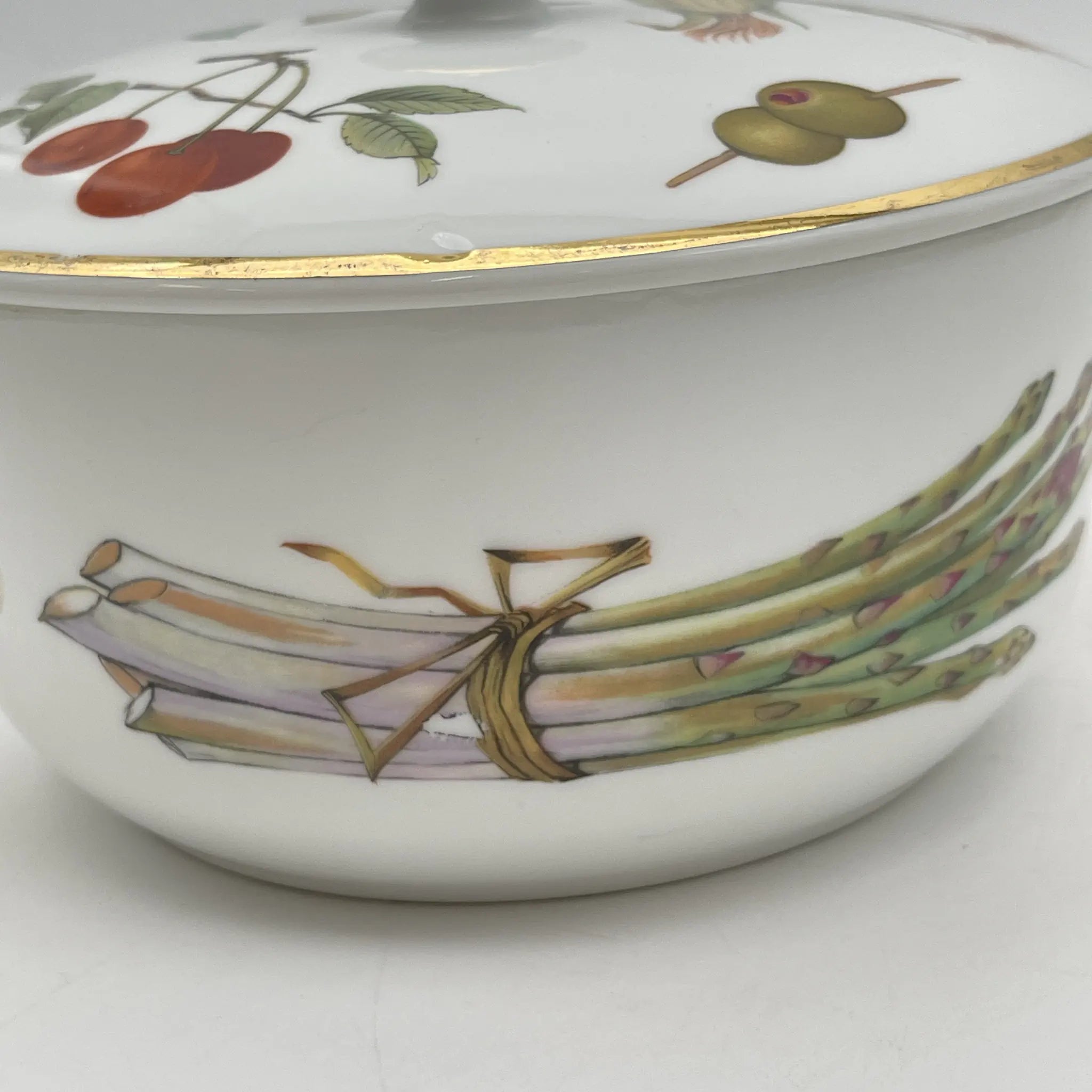 【リユース】 キャセロール (蓋付き深型グラタン皿) / Royal Worcester / Evesham / 推定1980-90s / Bone China / イギリス / ボタニカルアート, 金彩