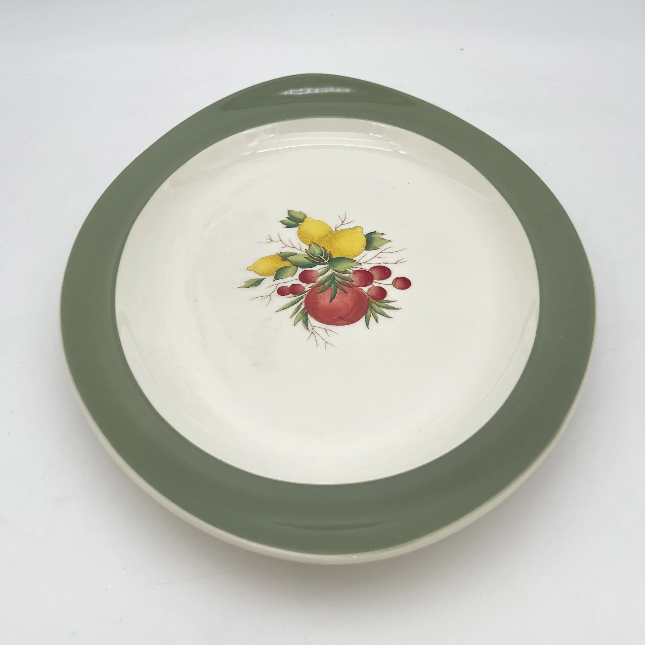 [Vintage] Platter (large plate) / Wedgewood / Covent Garden / Estimated mid-20C / Pottery / England / Botanical art