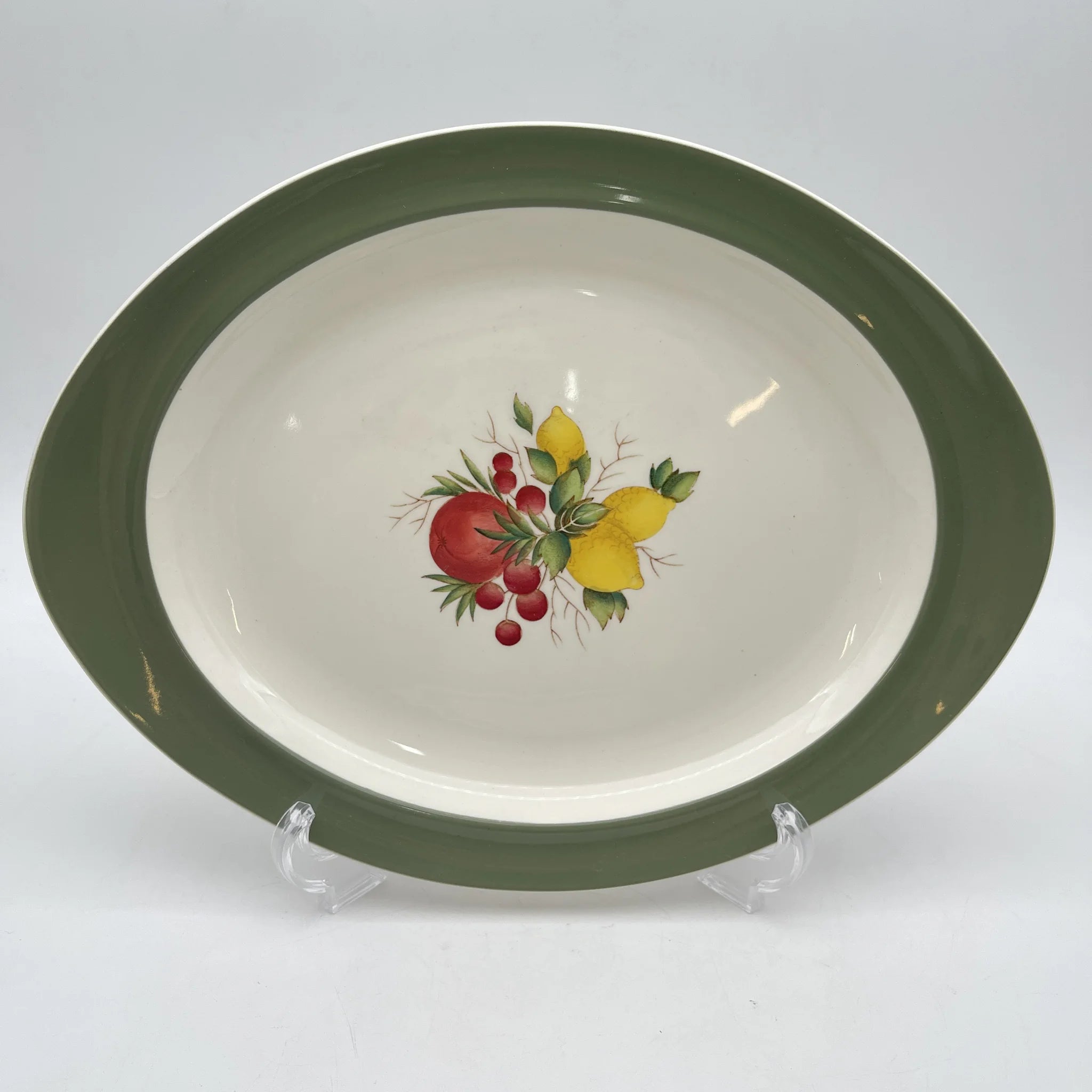 [Vintage] Platter (large plate) / Wedgewood / Covent Garden / Estimated mid-20C / Pottery / England / Botanical art