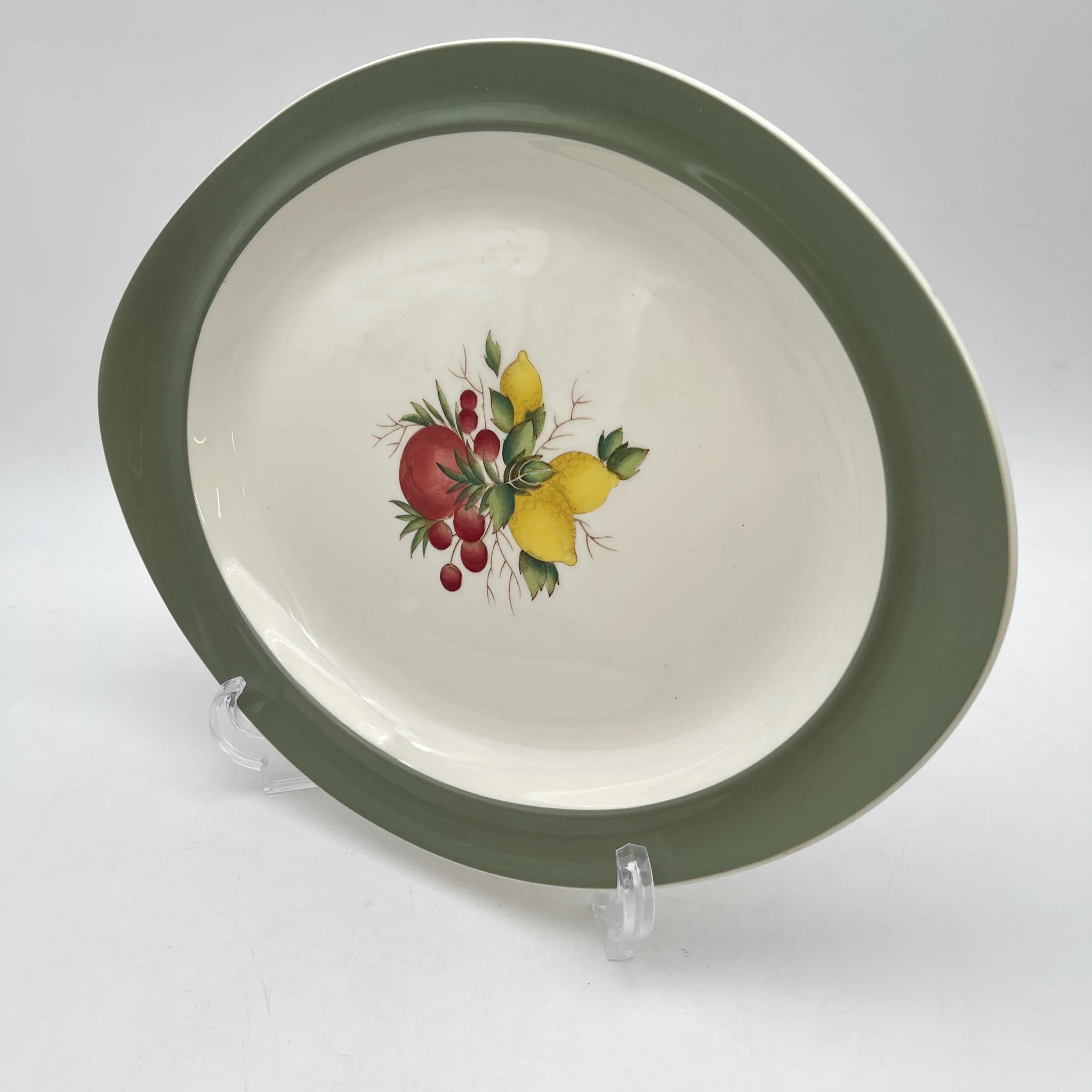 [Vintage] Platter (large plate) / Wedgewood / Covent Garden / Estimated mid-20C / Pottery / England / Botanical art