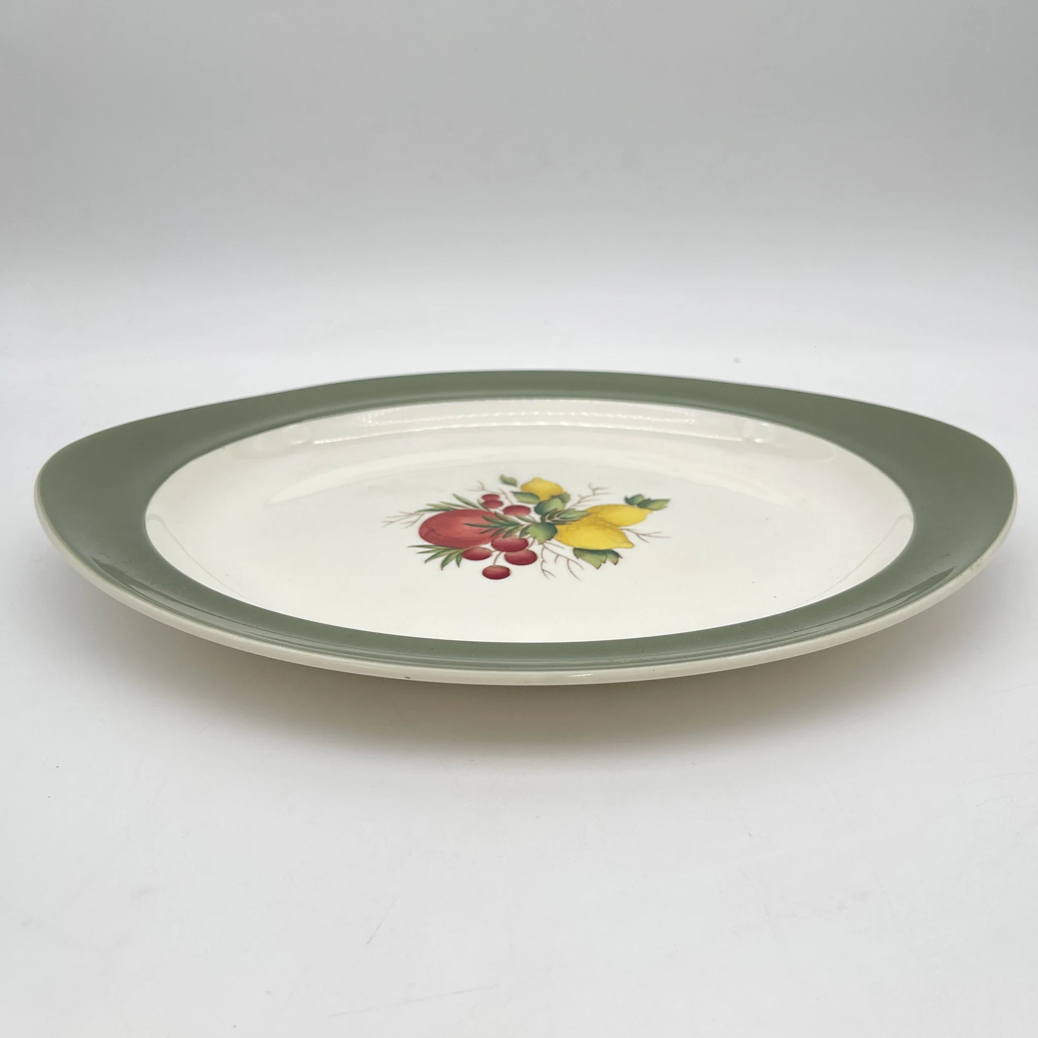 [Vintage] Platter (large plate) / Wedgewood / Covent Garden / Estimated mid-20C / Pottery / England / Botanical art
