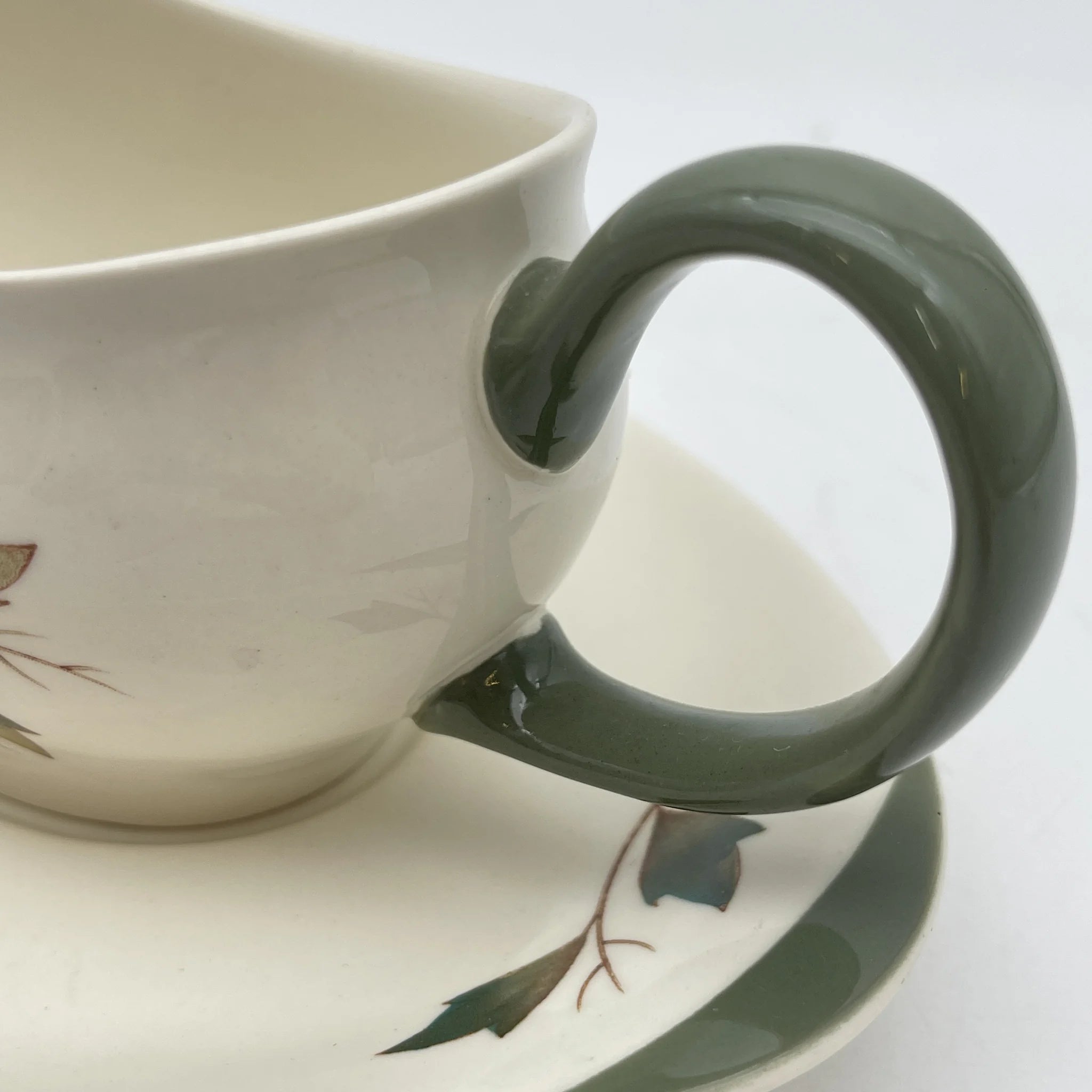 [Vintage] Sauce boat & saucer / Wedgewood / Covent Garden / Estimated mid-20C / Pottery / England / Botanical art