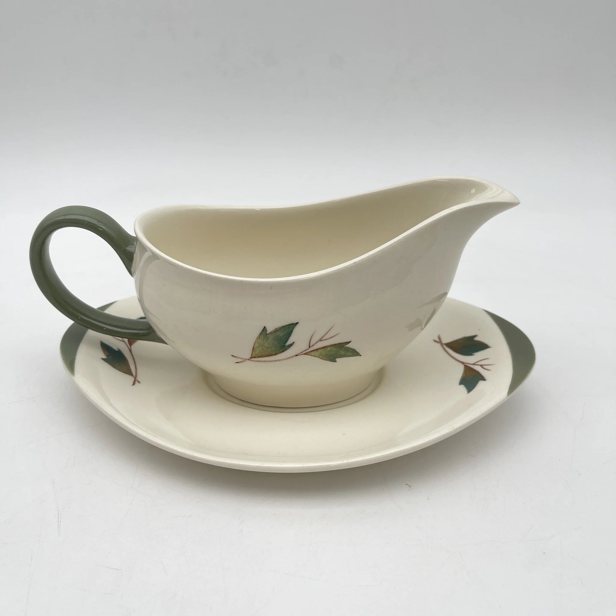 [Vintage] Sauce boat & saucer / Wedgewood / Covent Garden / Estimated mid-20C / Pottery / England / Botanical art