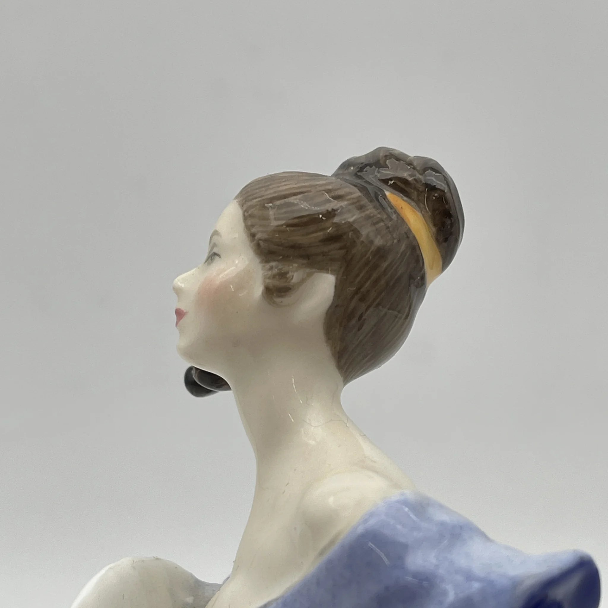 [Reuse] Figurine (ceramic doll) / Royal Doulton / Elaine / Late 20C / Bone China / England / Peggy Davies, hand painted