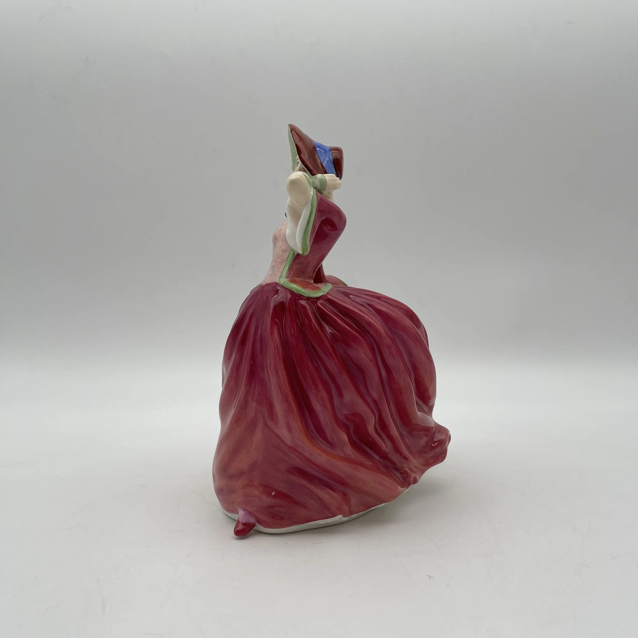 【复古】陶瓷器玩偶/ Royal Doulton / Autumn Breezes / 20c中后期/ Bone China /英国/ Leslie Harradine，手绘