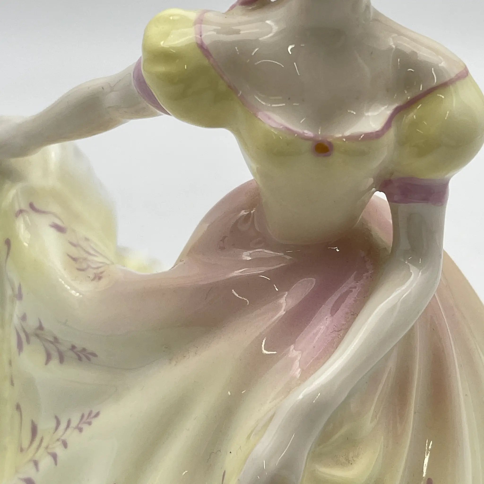 【复古】陶俑/ Royal Doulton / Ninette / 20c后期/ Bone China /英国/ Peggy Davies，手绘