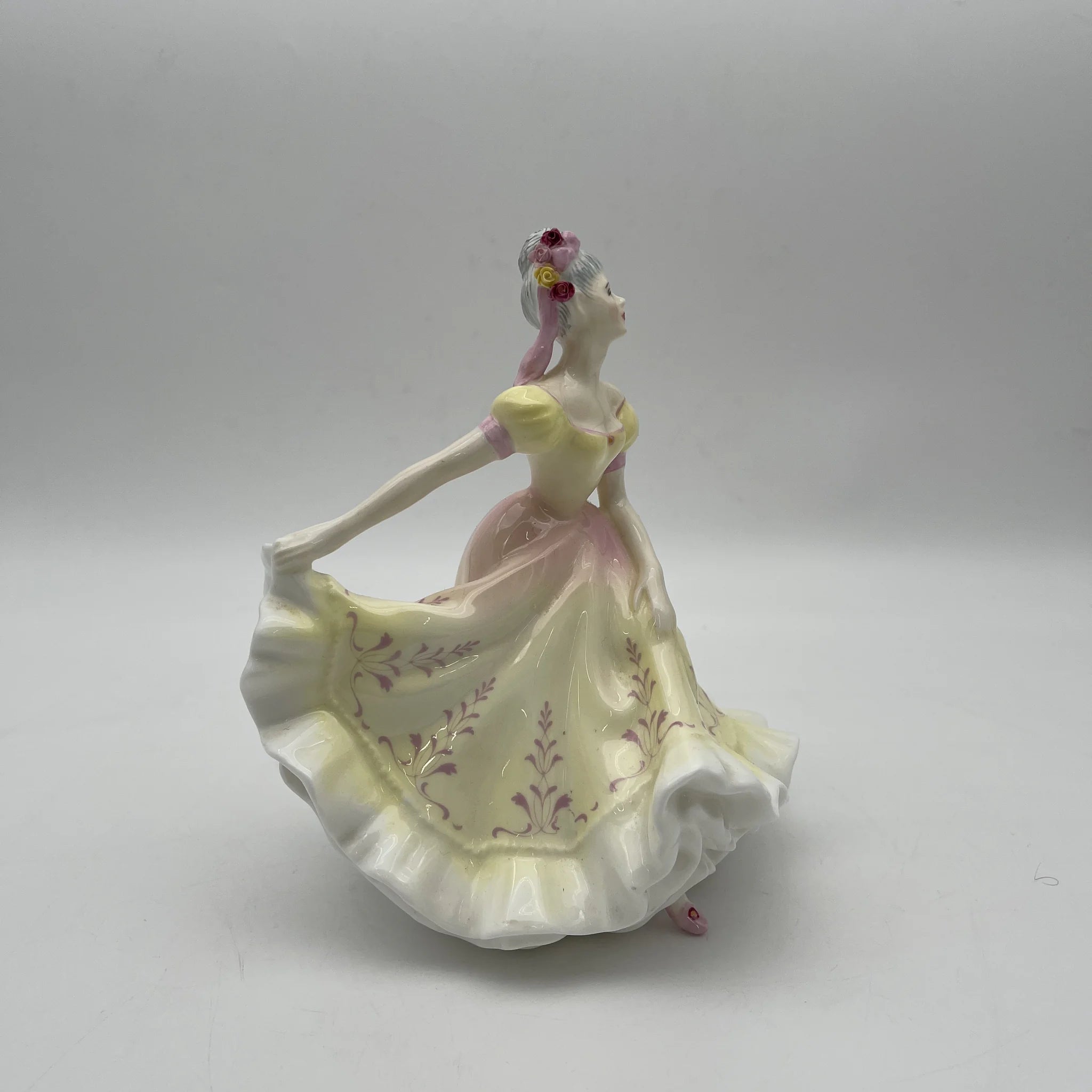 【复古】陶俑/ Royal Doulton / Ninette / 20c后期/ Bone China /英国/ Peggy Davies，手绘