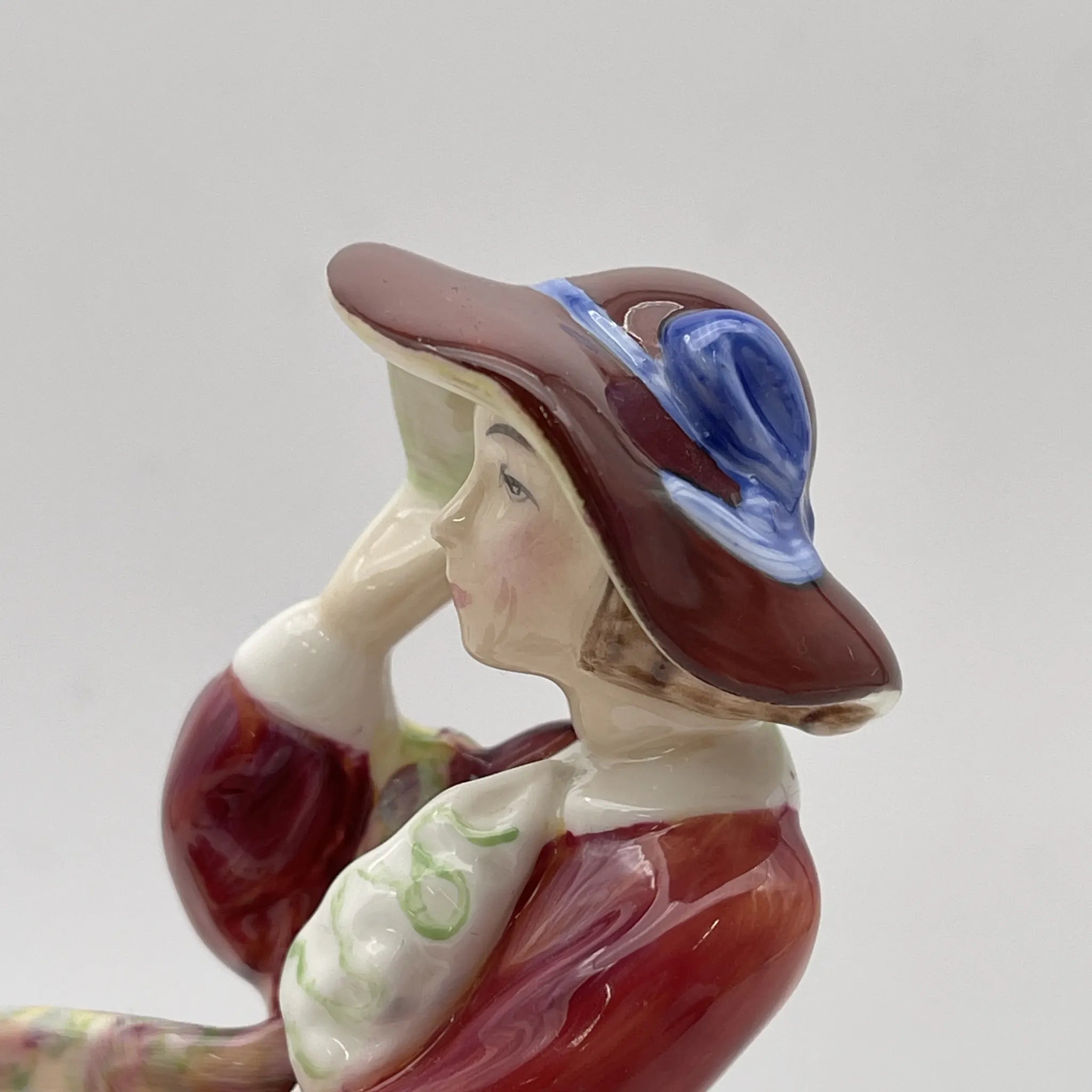 【复古】手办（陶瓷器人偶）/ Royal Doulton / Top o' the Hill / 20c中后期/ Bone China /英国/手绘