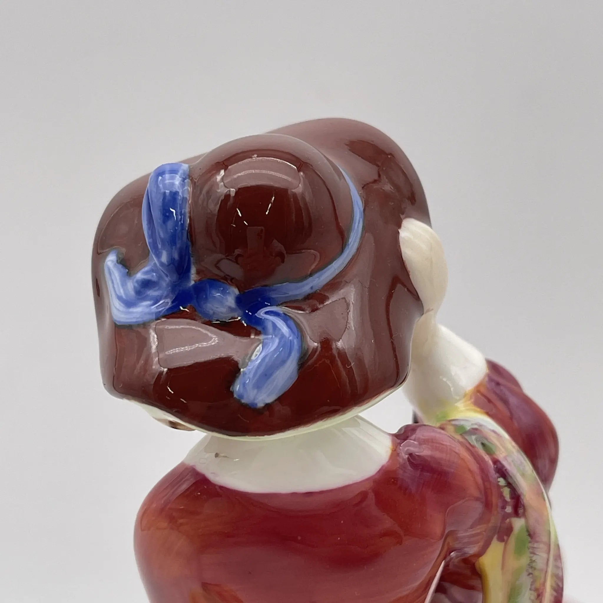 【复古】手办（陶瓷器人偶）/ Royal Doulton / Top o' the Hill / 20c中后期/ Bone China /英国/手绘