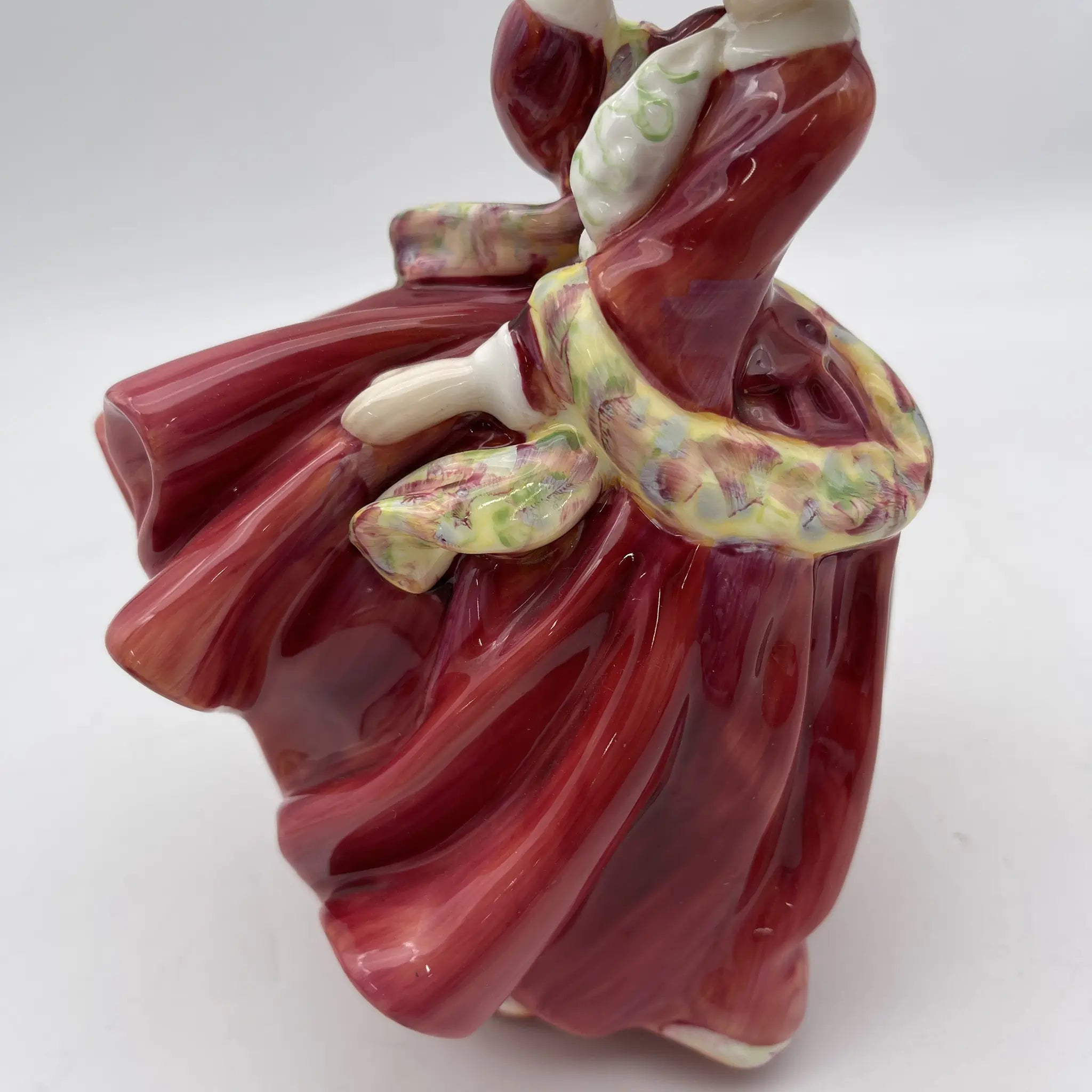 【复古】手办（陶瓷器人偶）/ Royal Doulton / Top o' the Hill / 20c中后期/ Bone China /英国/手绘