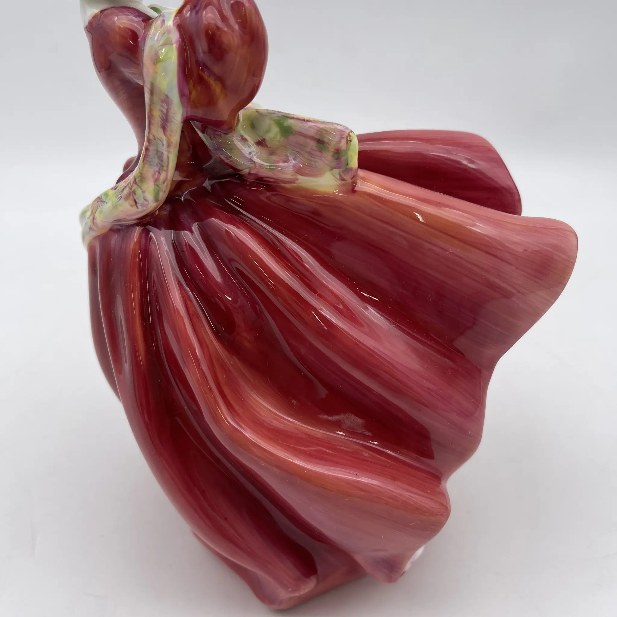 【复古】手办（陶瓷器人偶）/ Royal Doulton / Top o' the Hill / 20c中后期/ Bone China /英国/手绘