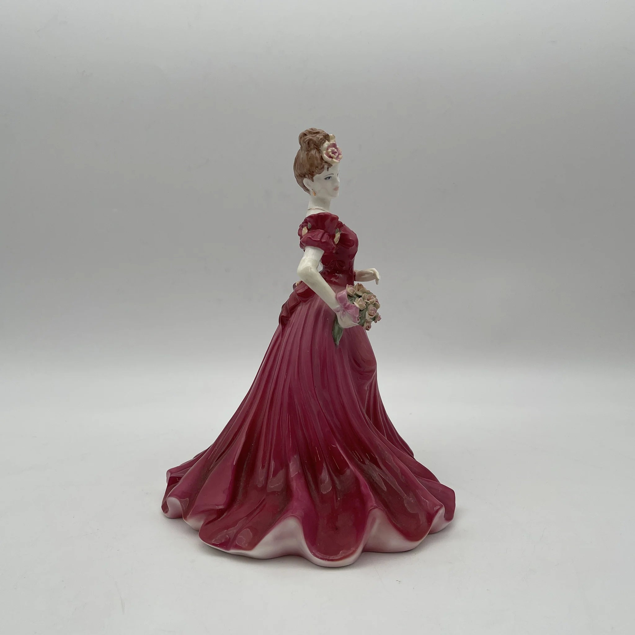 Coalport / フィギュリン (陶磁器人形) / Ladies of Fashion / Jenny / 推定2000前後 / Bone China / イギリス / Jack Glynn, ハンドペイント / [リユース]