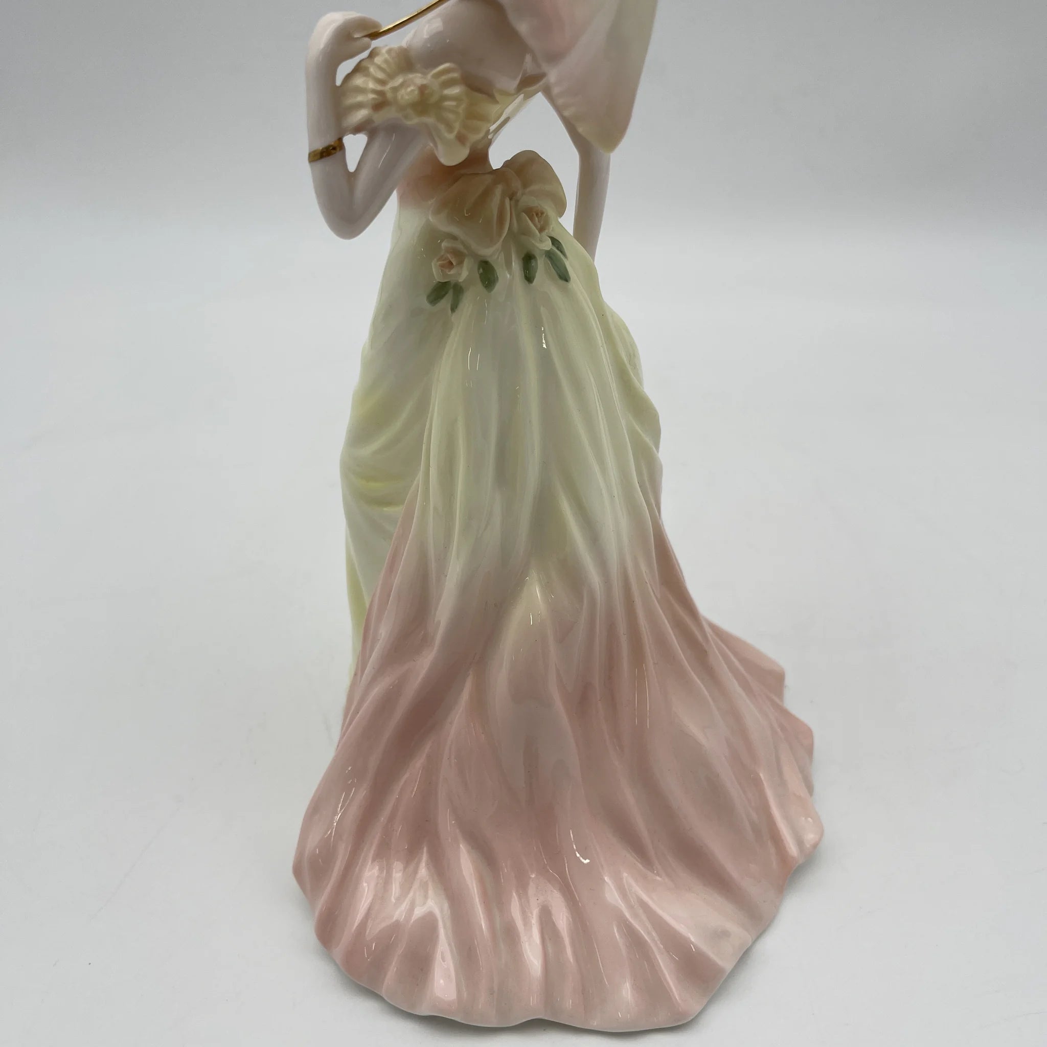 [Reuse] Figurine (ceramic doll) / Coalport / Ladies of Fashion / Vicky / Estimated around 2000 / Bone China / England / Jack Glynn, hand painted