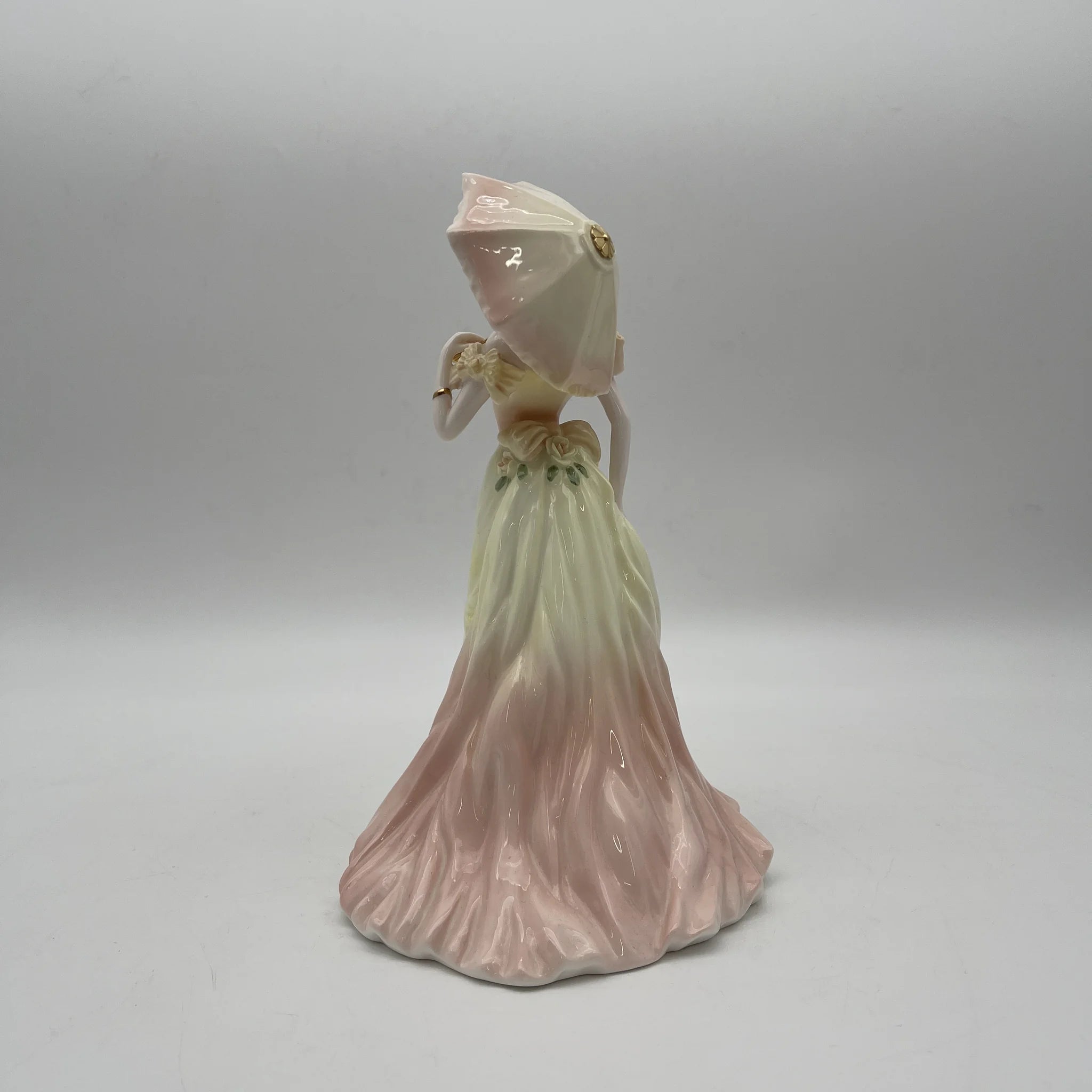 [Reuse] Figurine (ceramic doll) / Coalport / Ladies of Fashion / Vicky / Estimated around 2000 / Bone China / England / Jack Glynn, hand painted