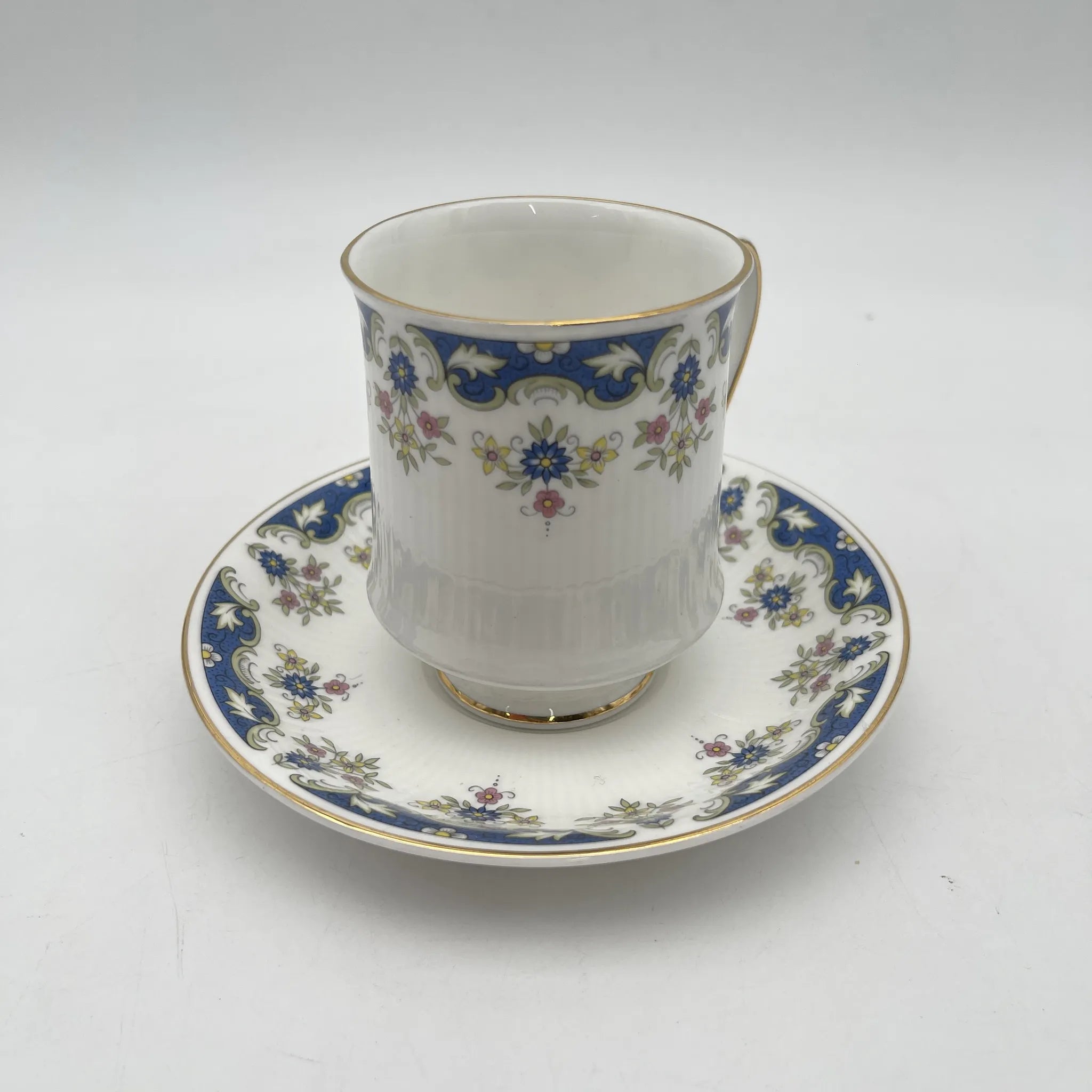 [Vintage] Cup & saucer 2P / Paragon / Coniston / Estimated mid-20C / Fine Bone China / England / Fluted, Cobalt, Small flower