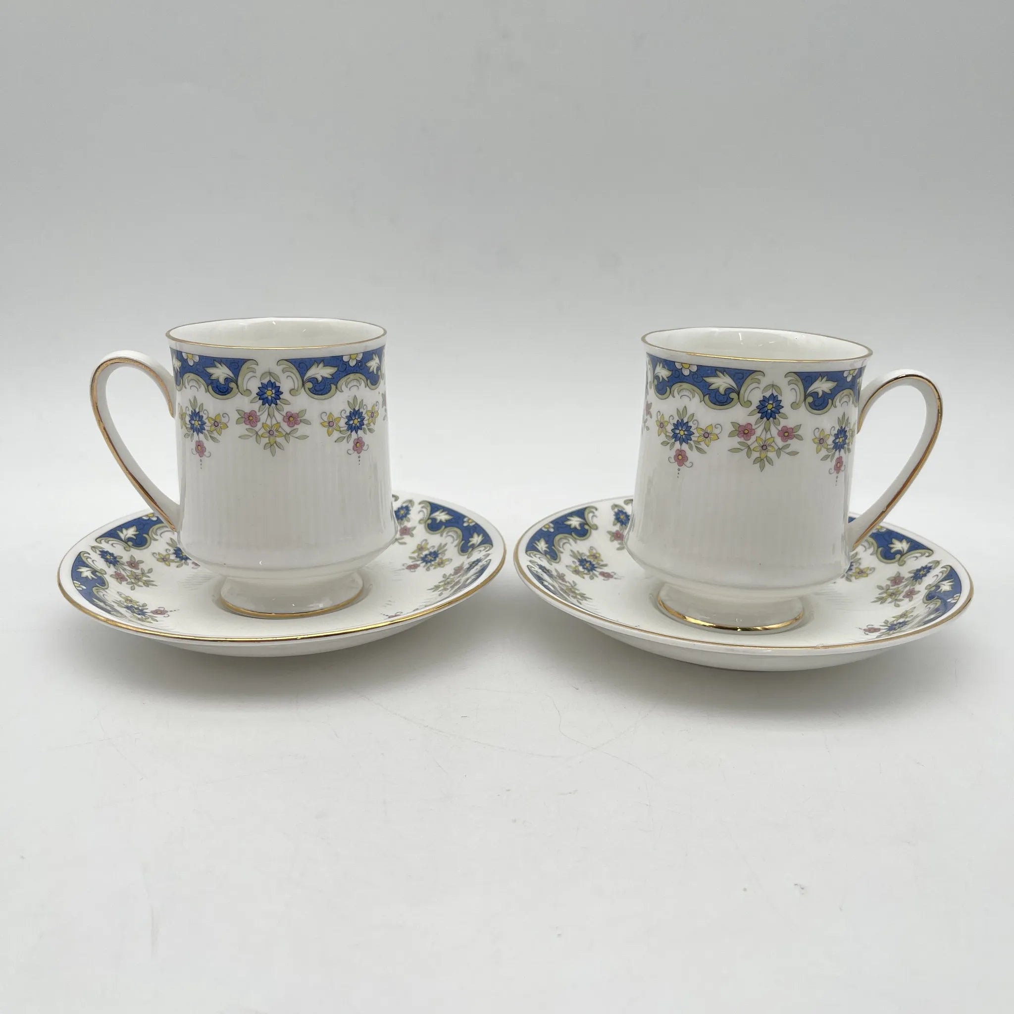 【复古】杯&碟2p / Paragon / Coniston /估计20c中期/ Fine Bone China /英国/果味，钴，小花
