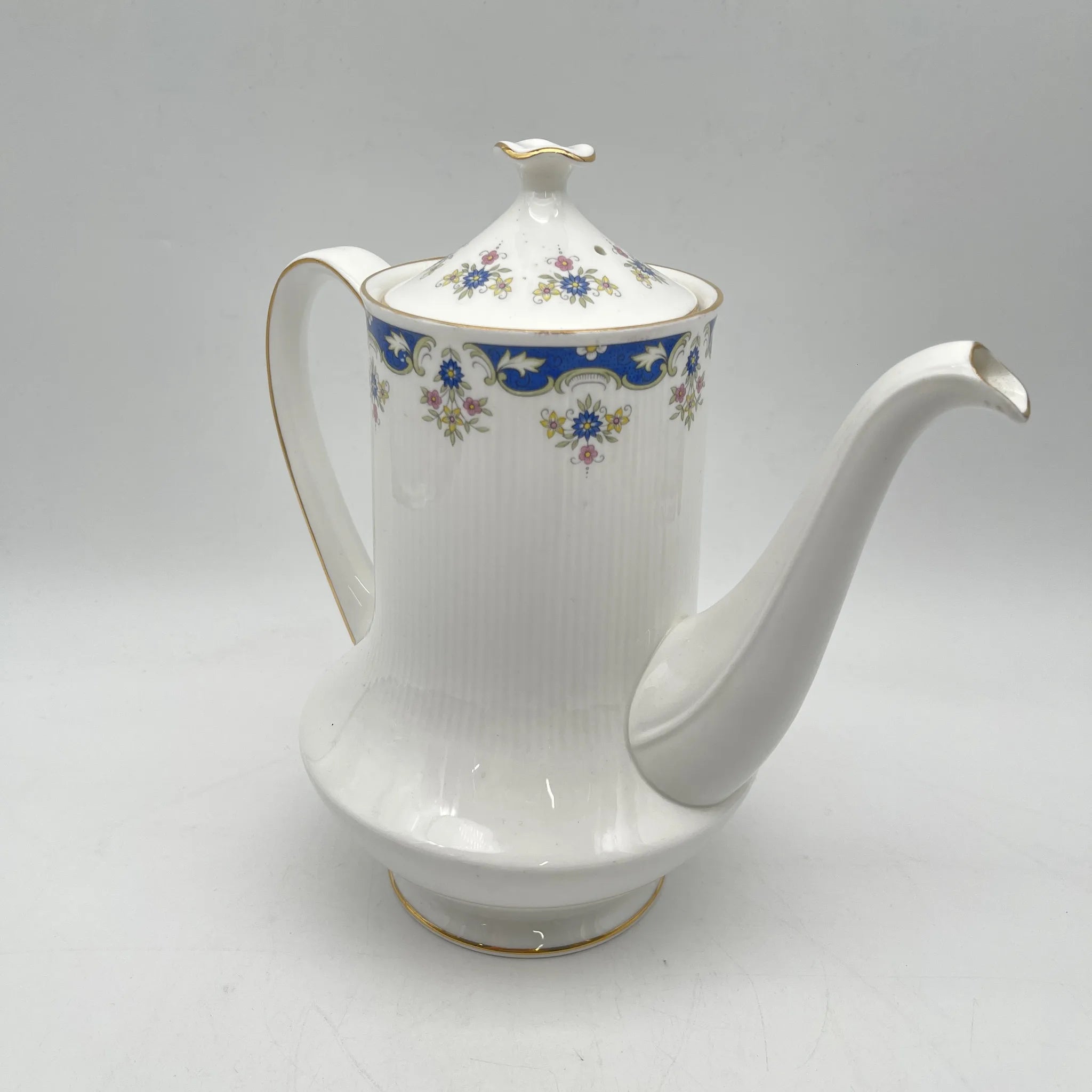 [Vintage] Coffee pot / Paragon / Coniston / Estimated mid-20C / Fine Bone China / England / Fluted, Cobalt, Small flower