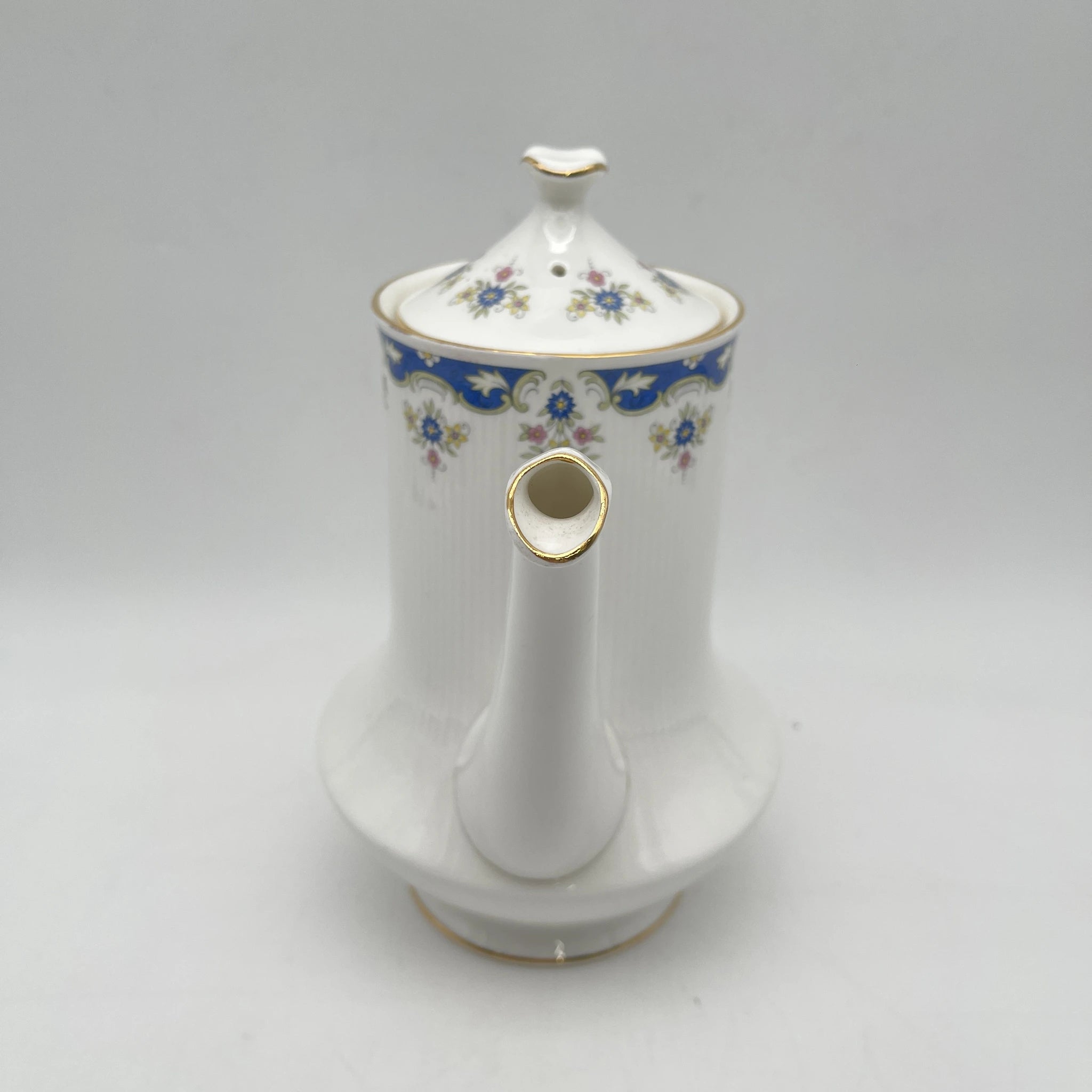 [Vintage] Coffee pot / Paragon / Coniston / Estimated mid-20C / Fine Bone China / England / Fluted, Cobalt, Small flower