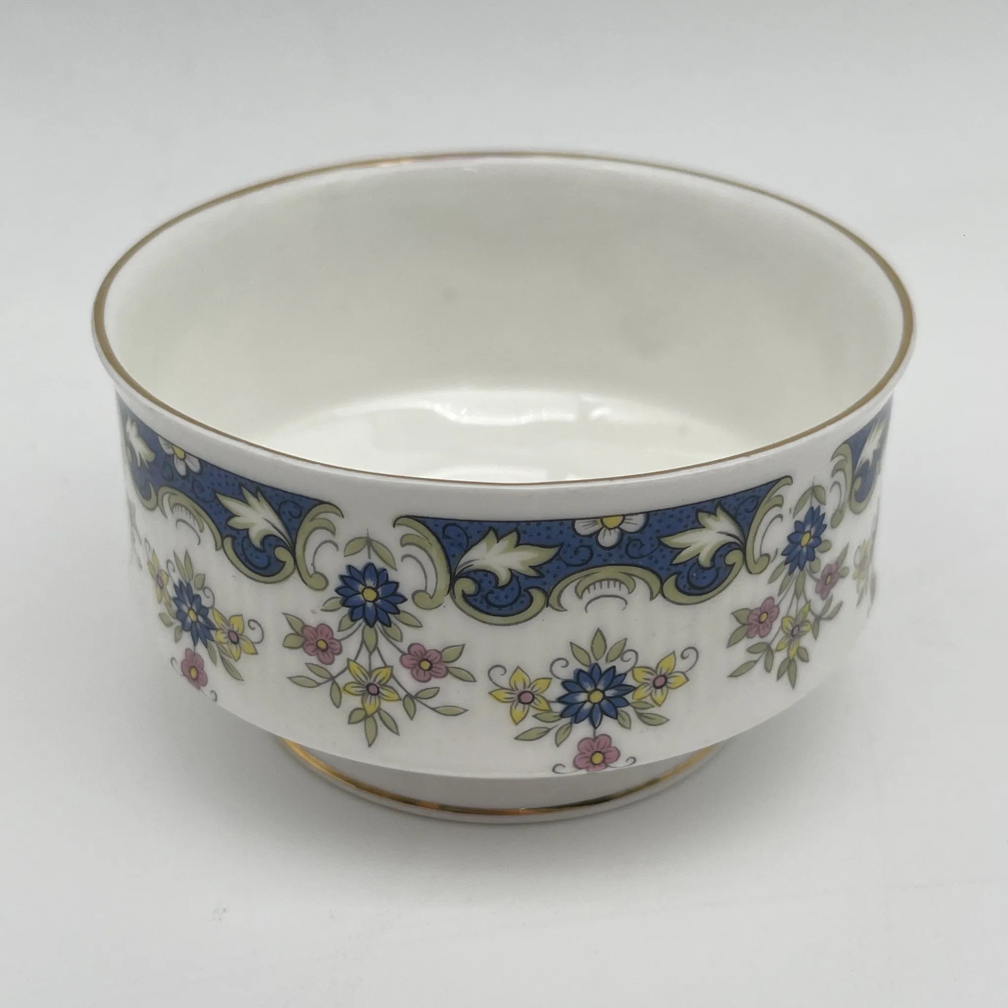 [Vintage] Sugar Bowl / Paragon / Coniston / Estimated mid-20C / Fine Bone China / England / Fluted, Cobalt, Small flower