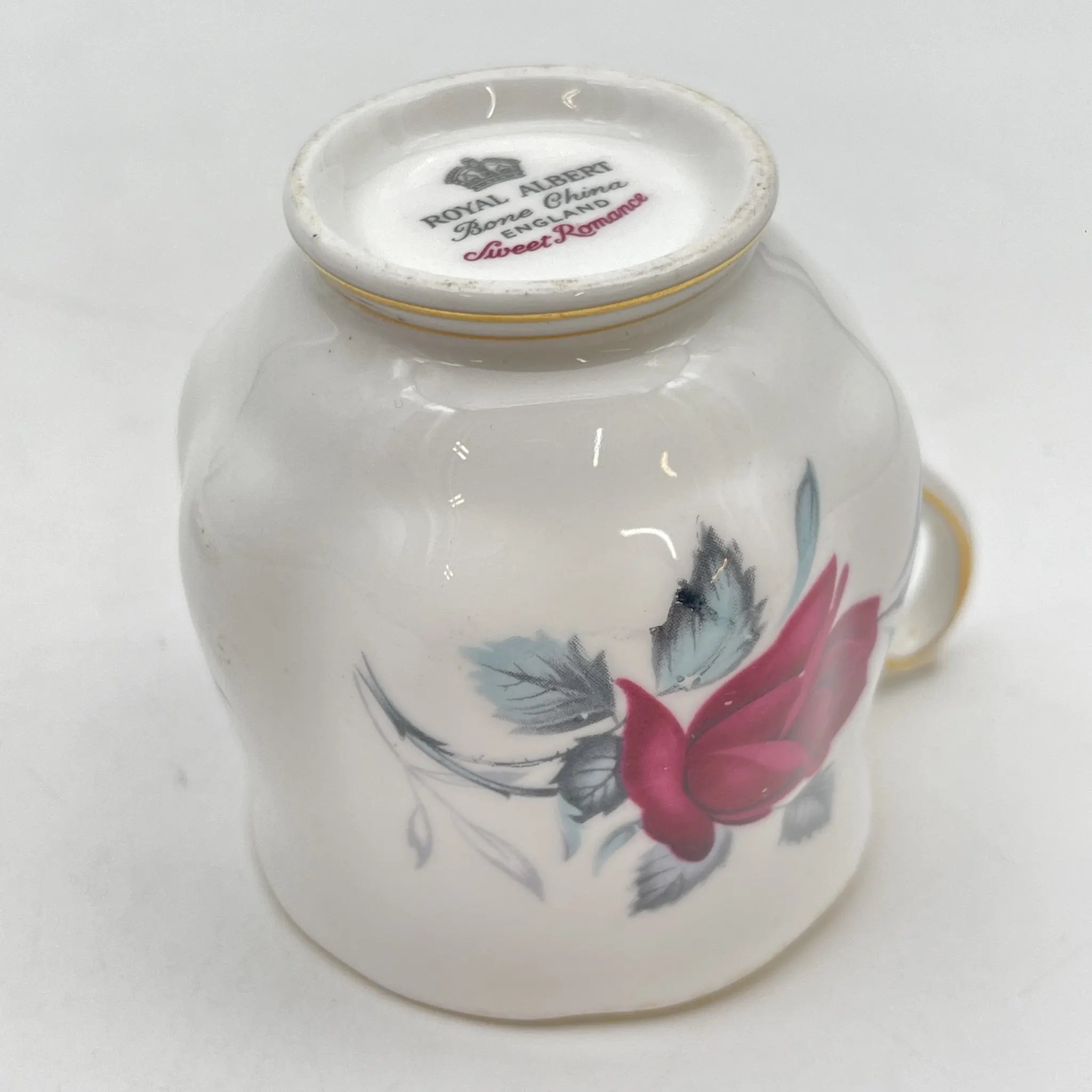 【复古】杯&碟子/ Royal Albert / Sweet Romance /估计20c中期/ Bone China /英国/玫瑰
