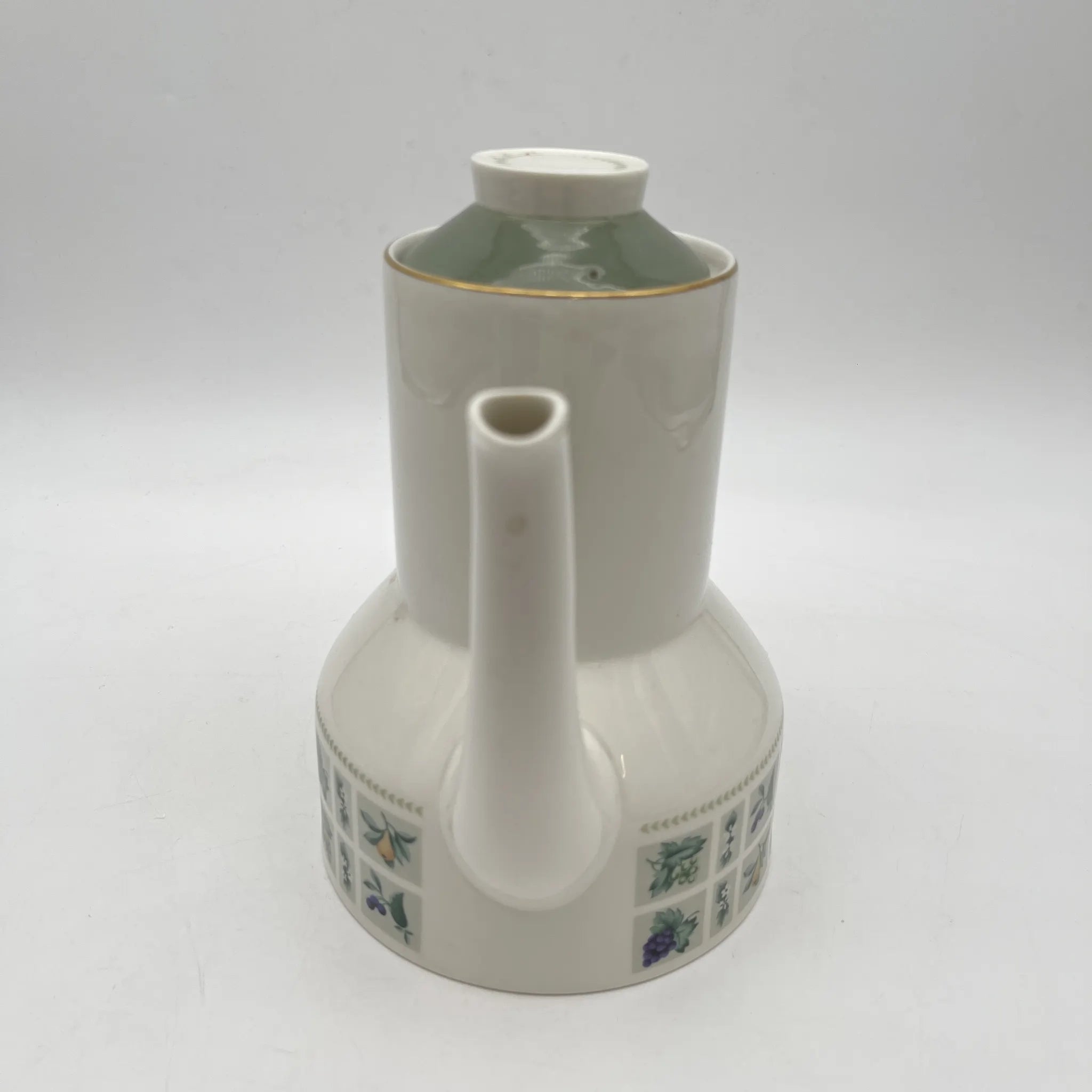[Vintage] Coffee pot / Royal Doulton / Tapestry / Estimated mid-late 20C / Porcelain / England / Fruit