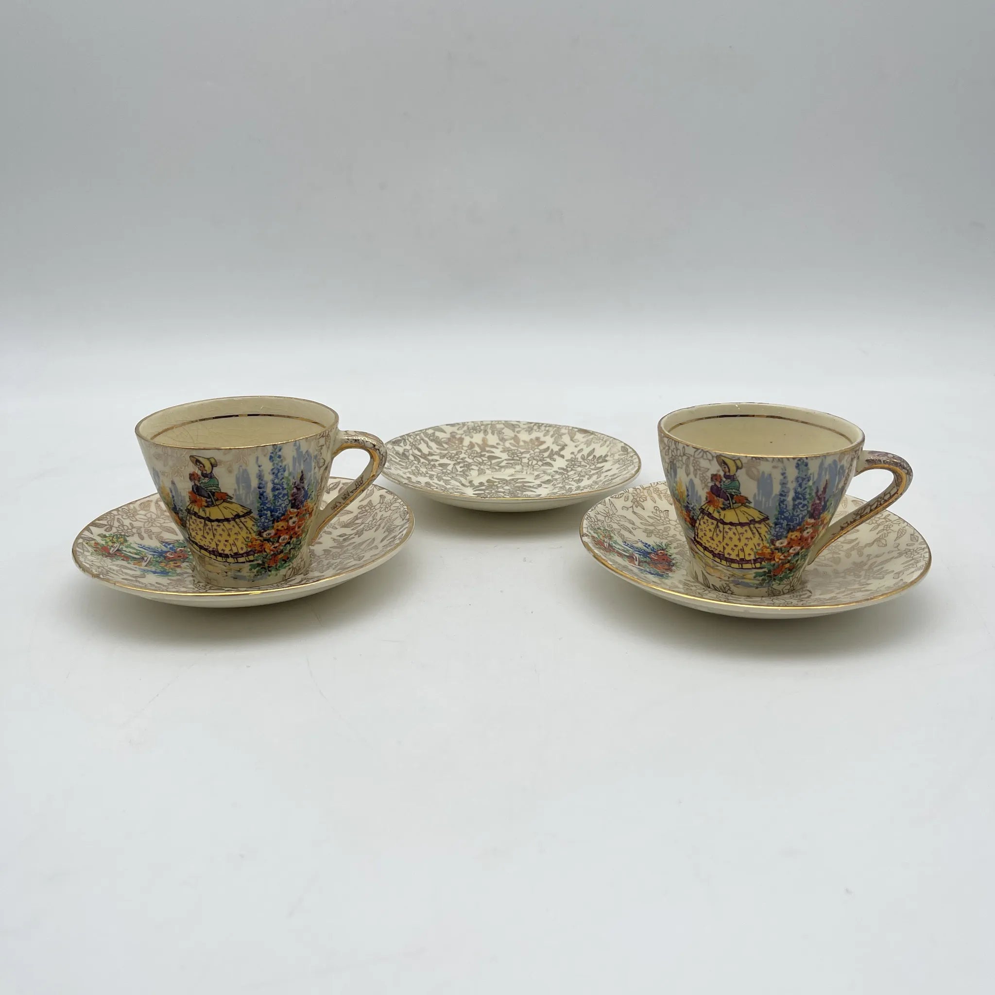 【ビンテージ】 カップ&ソーサー2P+ソーサー / Empire Porcelain / 推定20C中期 / 陶器 / イギリス / チンツ