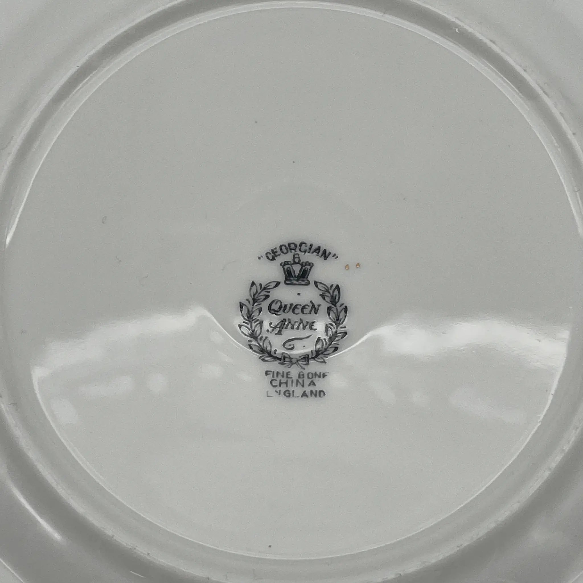 【复古】三重奏（c&s +甜点盘）2p / Queen Anne / Georgian /估计20c中期/ Fine Bone China /英国