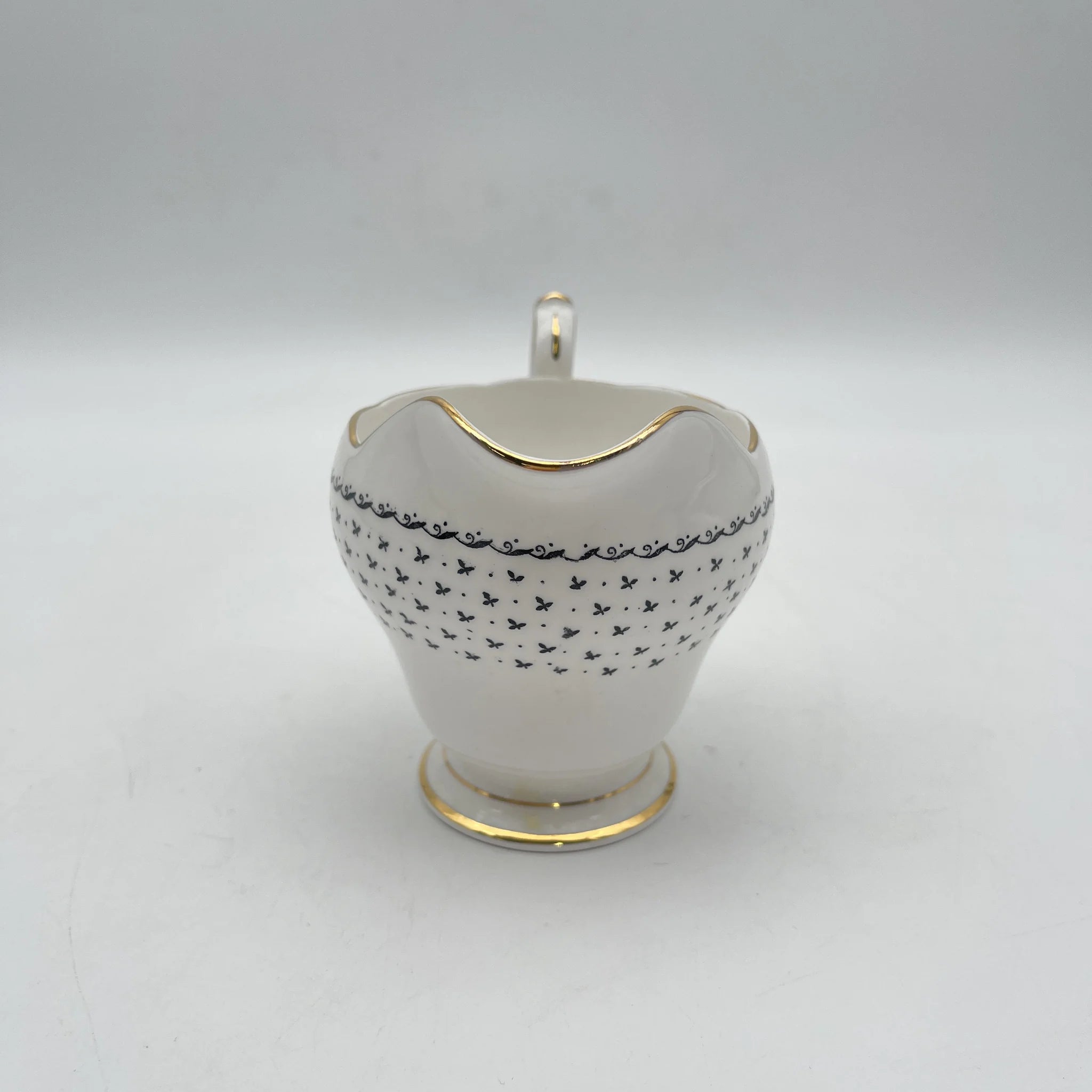 【复古】creamer / Queen Anne / Georgian /推测20c中期/ Fine Bone China /英国