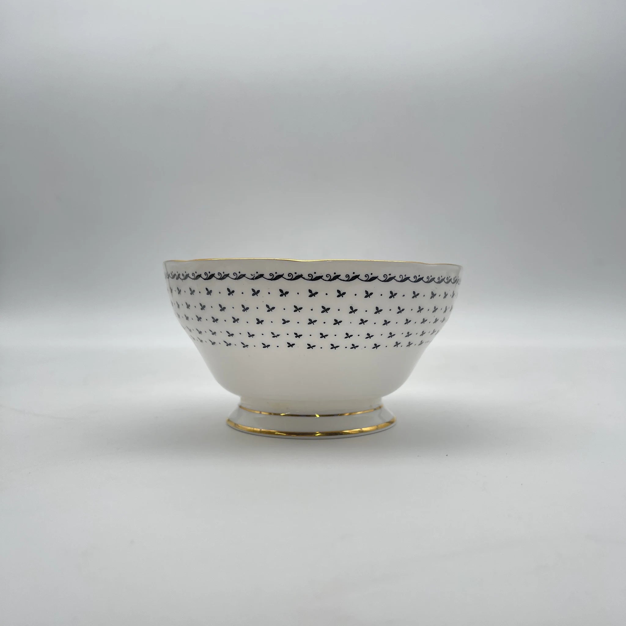 【复古】咖啡欧蕾碗/ Queen Anne / Georgian /推测20c中期/ Fine Bone China /英国