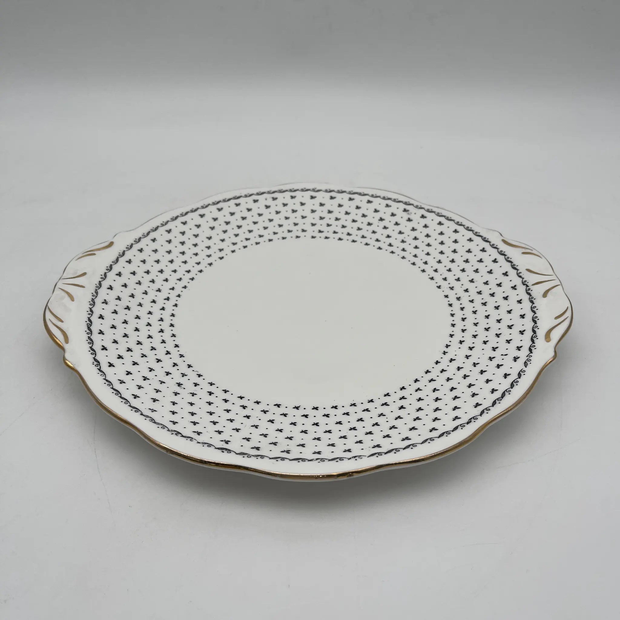【复古】晚餐盘（主盘）/ Queen Anne / Georgian /推测20c中期/ Fine Bone China /英国/带耳