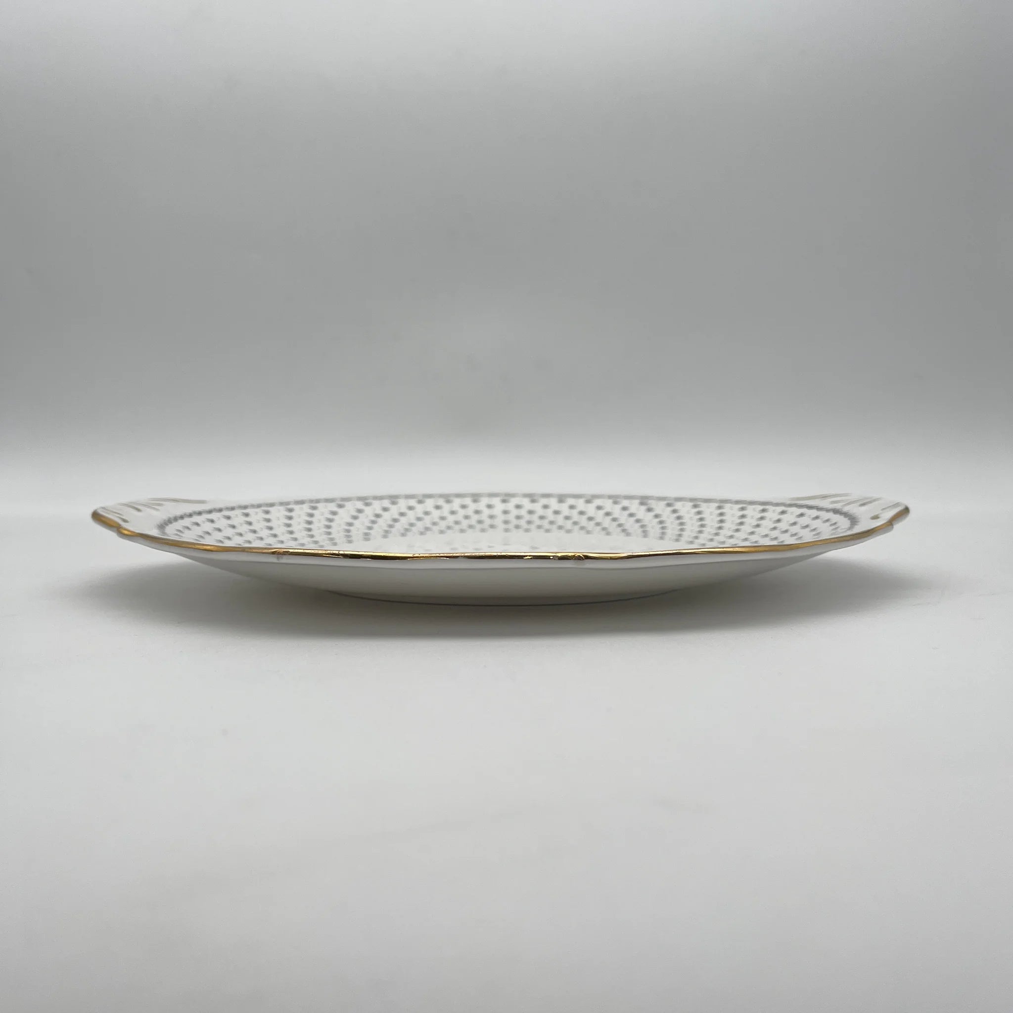 【复古】晚餐盘（主盘）/ Queen Anne / Georgian /推测20c中期/ Fine Bone China /英国/带耳