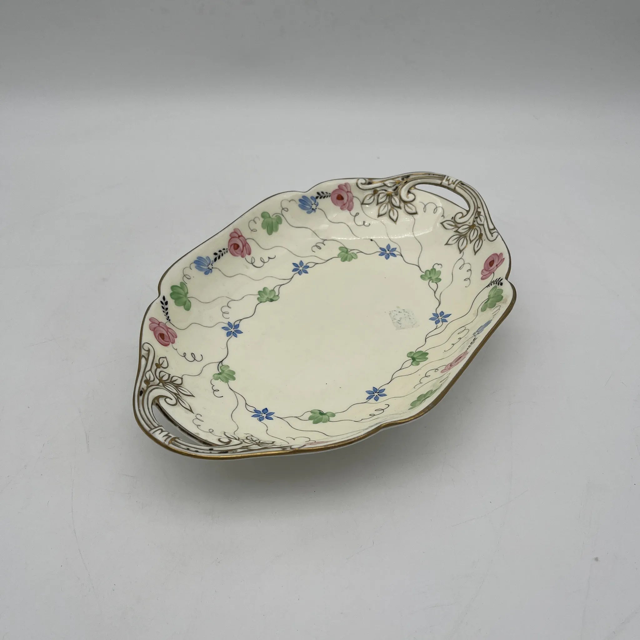 【复古】爵士菜（大盘）/ Wedgewood /估计20c中期/ Bone China /英国/手持，小花