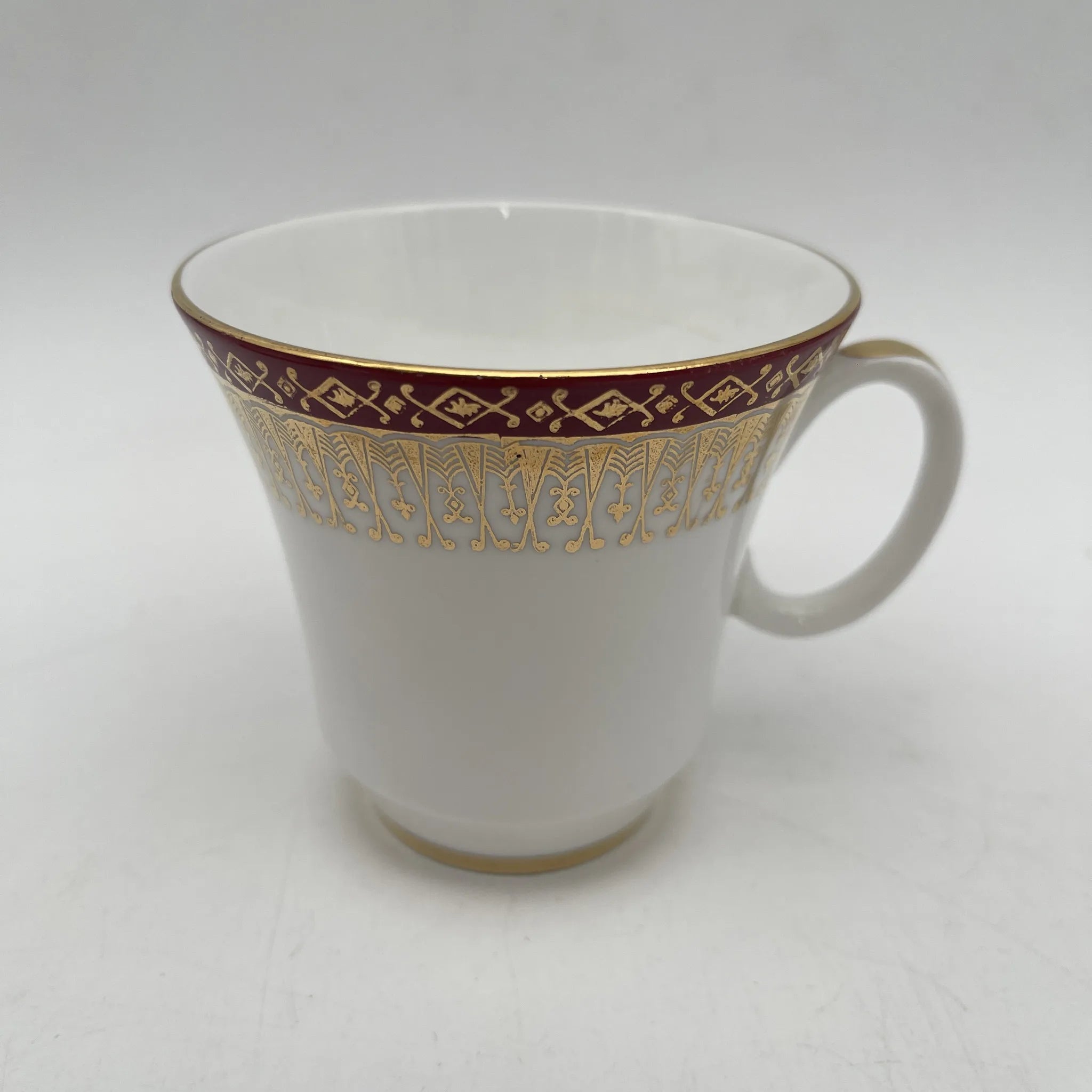 Royal Grafton / Trio (C&S+Dessert Plate) 2P / Majestic / Mid 20C / Fine Bone China / England / Gold, Arabesque, Wine Red, Western Tableware, Afternoon Tea / [Vintage]