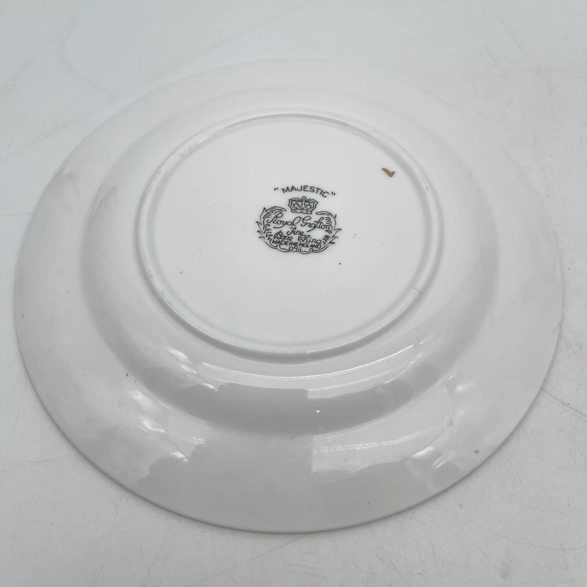 Royal Grafton / Trio (C&S+Dessert Plate) 2P / Majestic / Mid 20C / Fine Bone China / England / Gold, Arabesque, Wine Red, Western Tableware, Afternoon Tea / [Vintage]