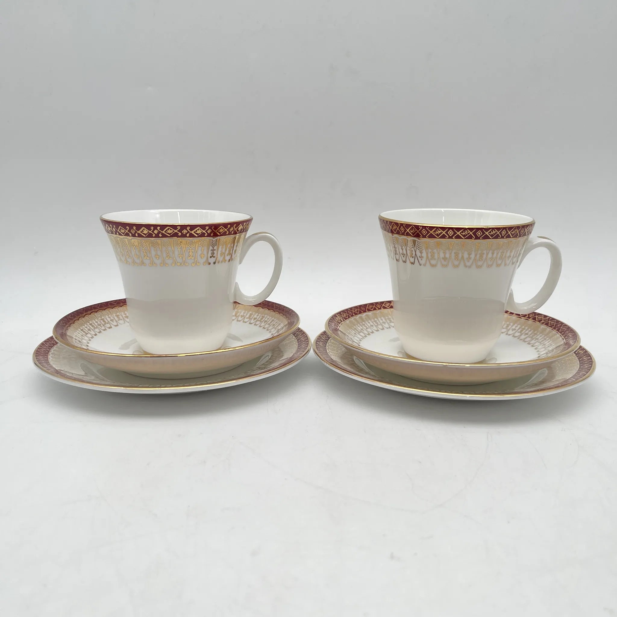 Royal Grafton / Trio (C&S+Dessert Plate) 2P / Majestic / Mid 20C / Fine Bone China / England / Gold, Arabesque, Wine Red, Western Tableware, Afternoon Tea / [Vintage]