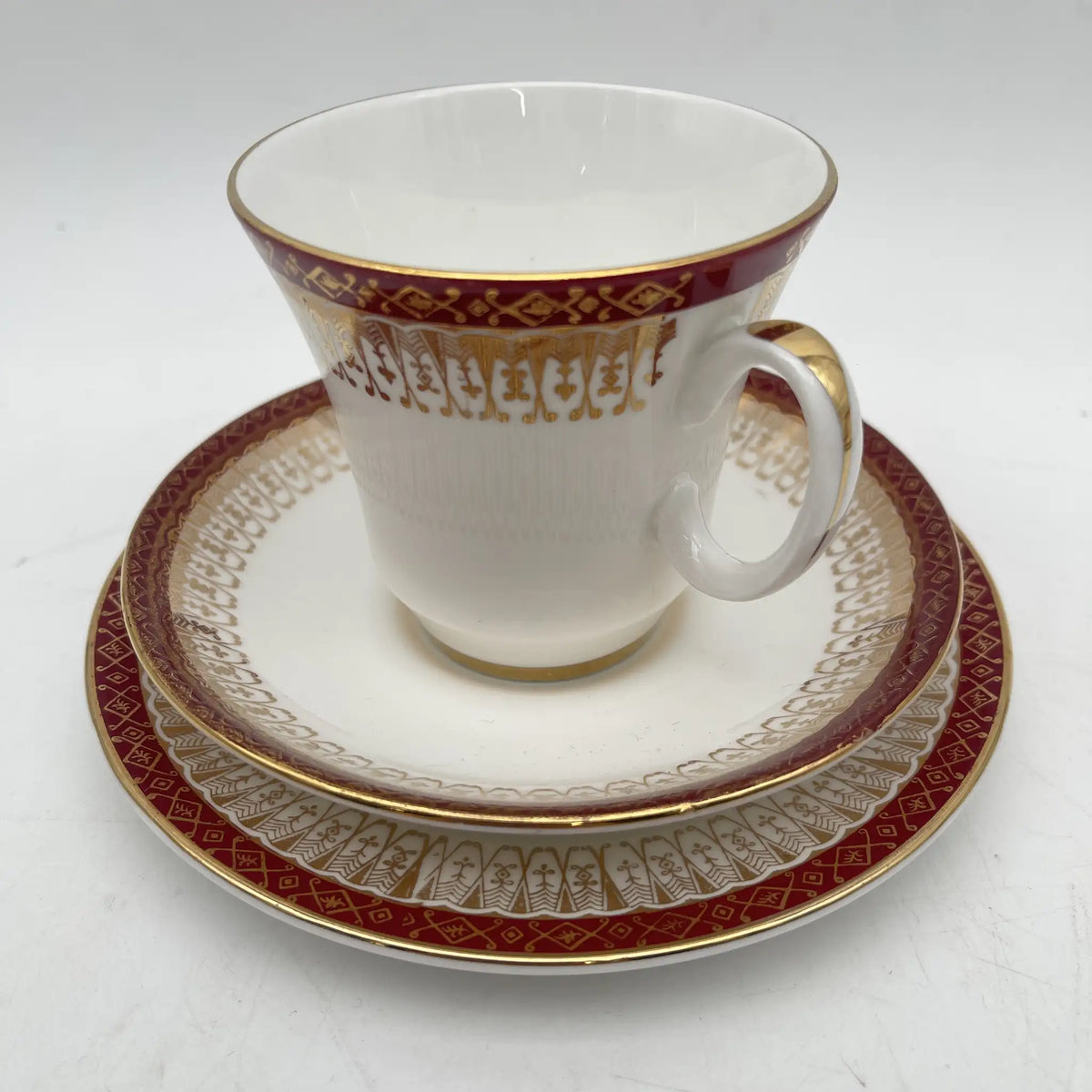 Royal Grafton / Trio (C&S+Dessert Plate) 2P / Majestic / Mid 20C / Fine Bone China / England / Gold, Arabesque, Wine Red, Western Tableware, Afternoon Tea / [Vintage]