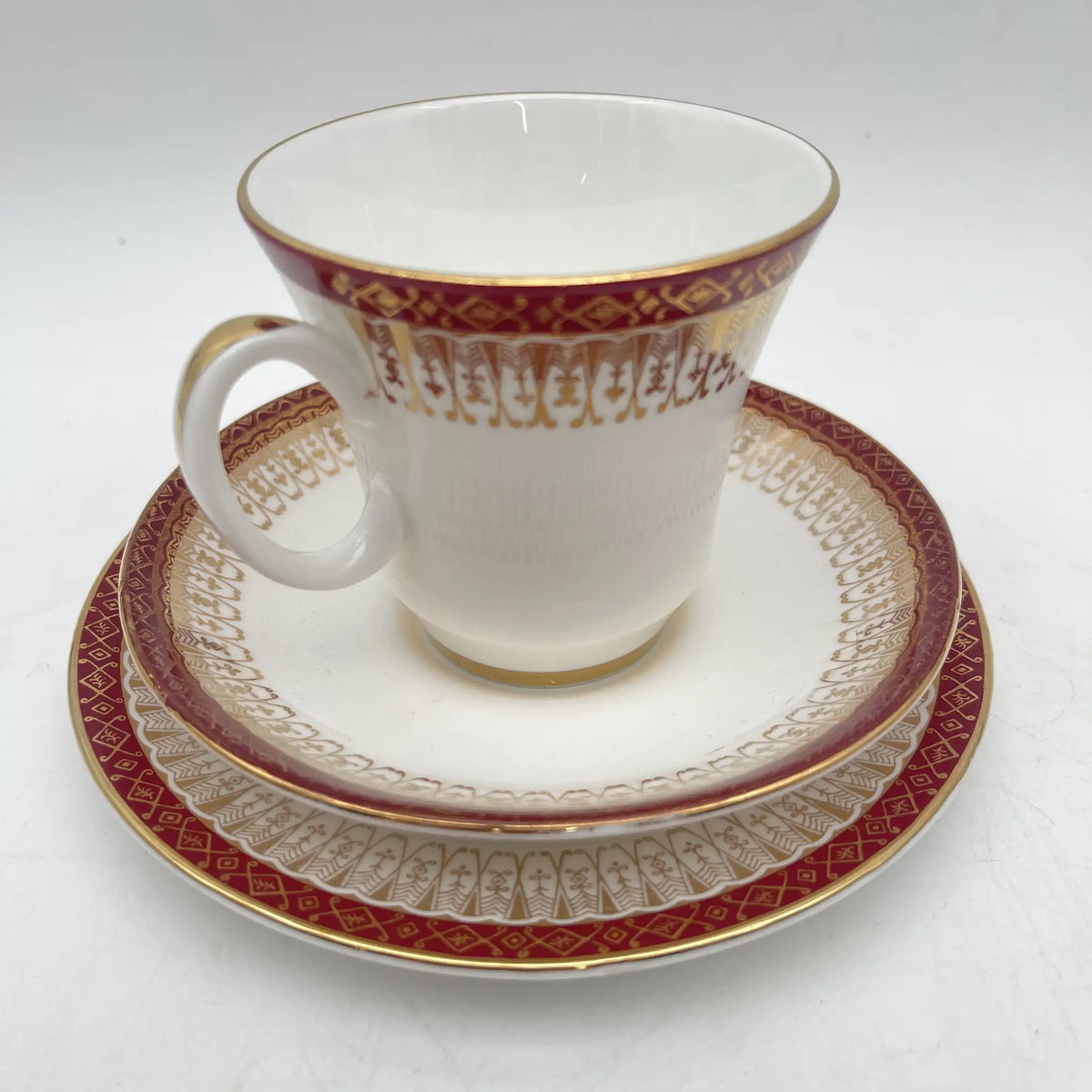 Royal Grafton / Trio (C&S+Dessert Plate) 2P / Majestic / Mid 20C / Fine Bone China / England / Gold, Arabesque, Wine Red, Western Tableware, Afternoon Tea / [Vintage]