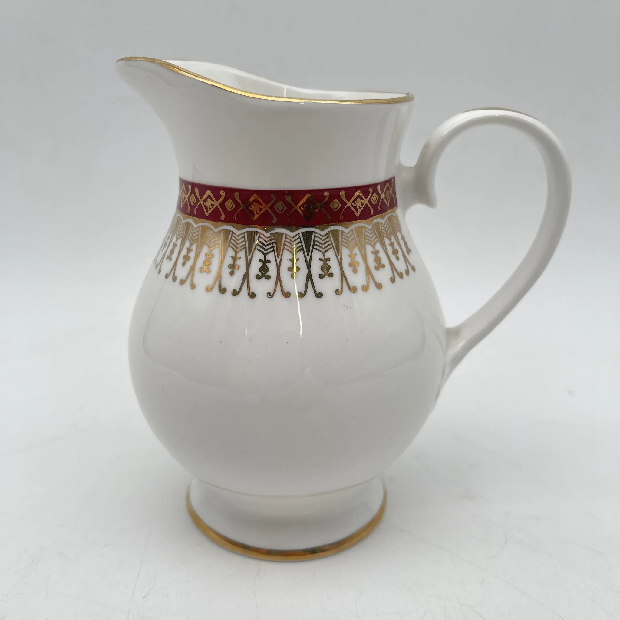 Royal Grafton /奶油/ Majestic / 20c中期/ Fine Bone China /英国/金彩，阿拉伯风格，酒红色，西式餐具，下午茶/ [复古]