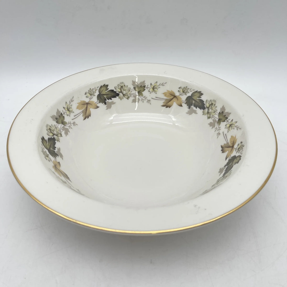 Royal Doulton /带盖碗/ Larchmont / 20c中后期/瓷器/英国/金彩，西洋餐具，复古，叶纹，牡丹纹，白瓷/ [复古]