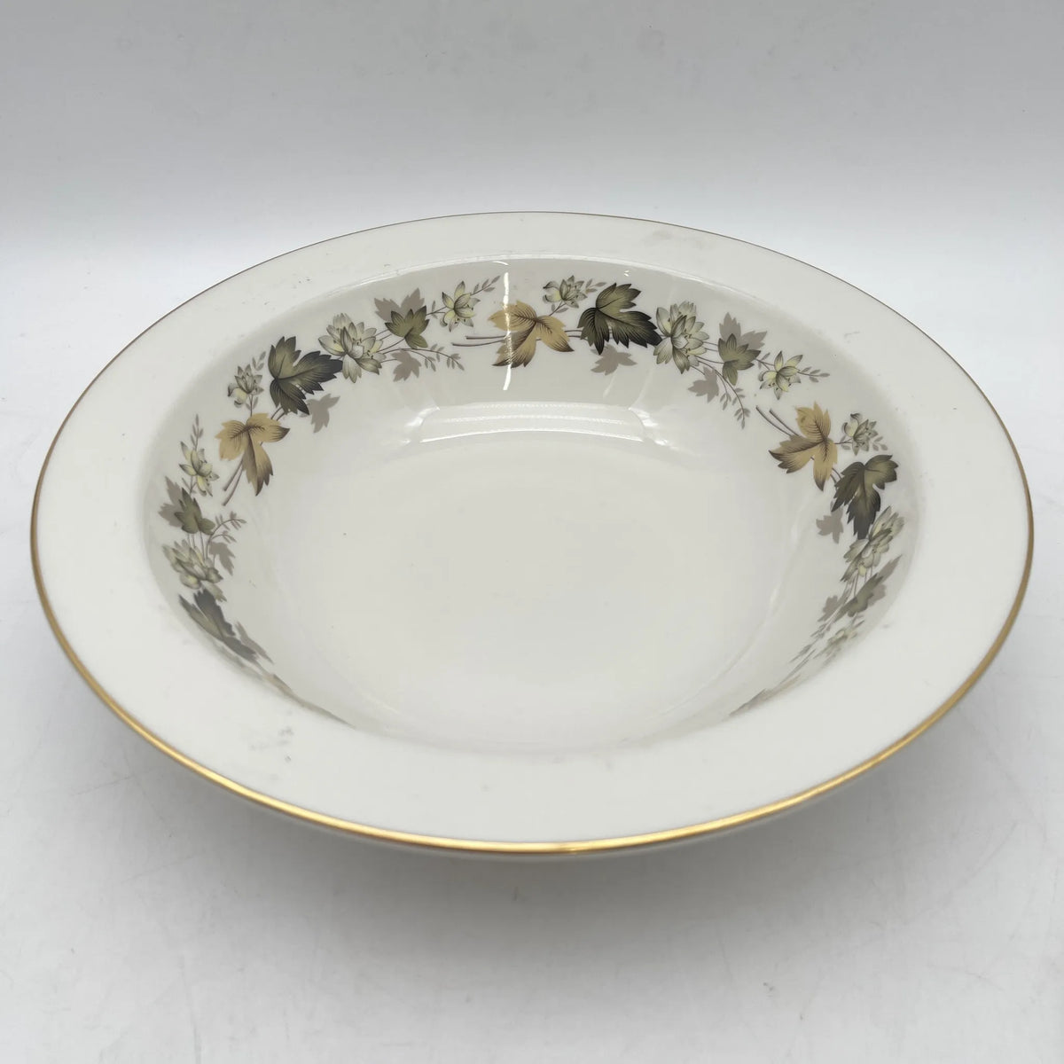 Royal Doulton /带盖碗/ Larchmont / 20c中后期/瓷器/英国/金彩，西洋餐具，复古，叶纹，牡丹纹，白瓷/ [复古]