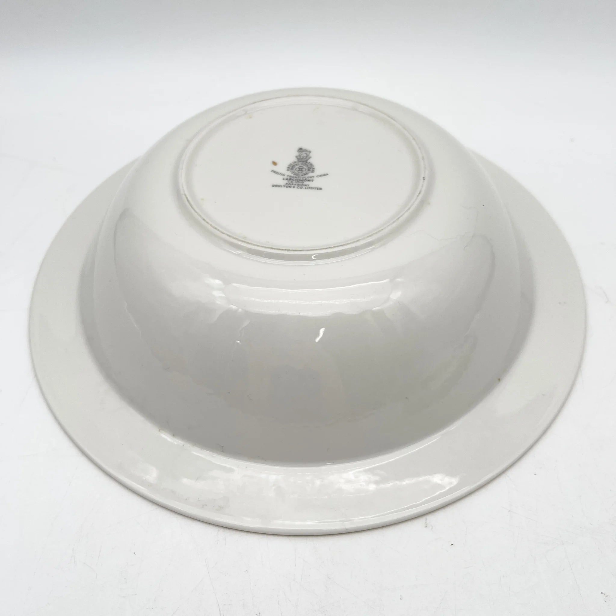 Royal Doulton /带盖碗/ Larchmont / 20c中后期/瓷器/英国/金彩，西洋餐具，复古，叶纹，牡丹纹，白瓷/ [复古]